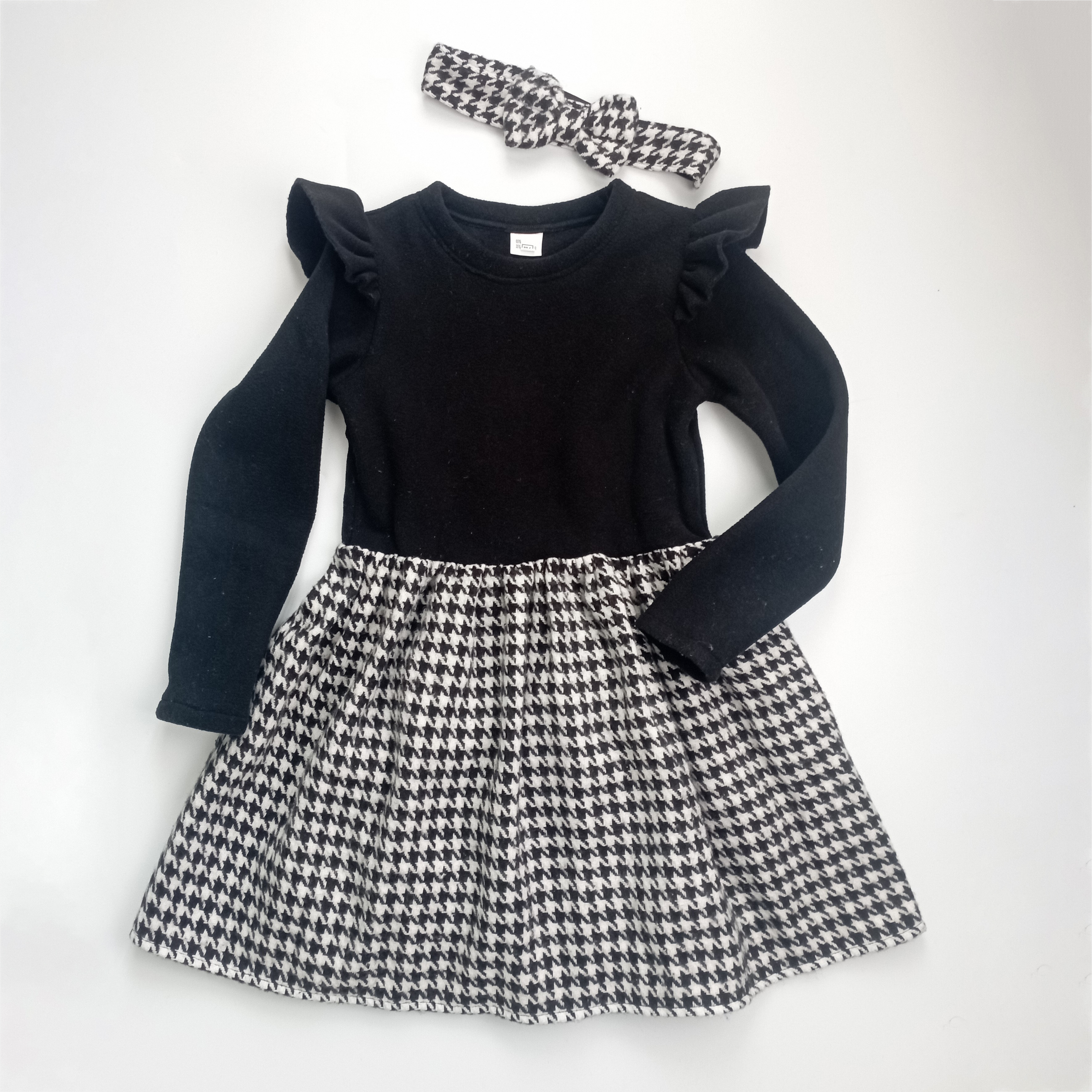 Акція на Дитяча сукня для дівчинки Ласточка 23_1016 134 см Чорне з білим від Rozetka