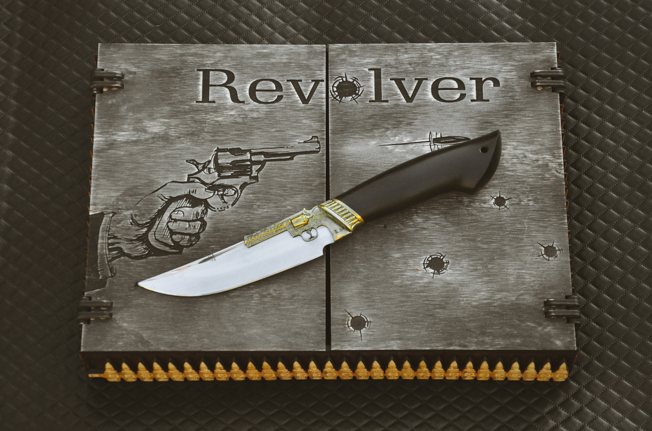 

Мужской набор R.A. Knives Револьвер в кейсе