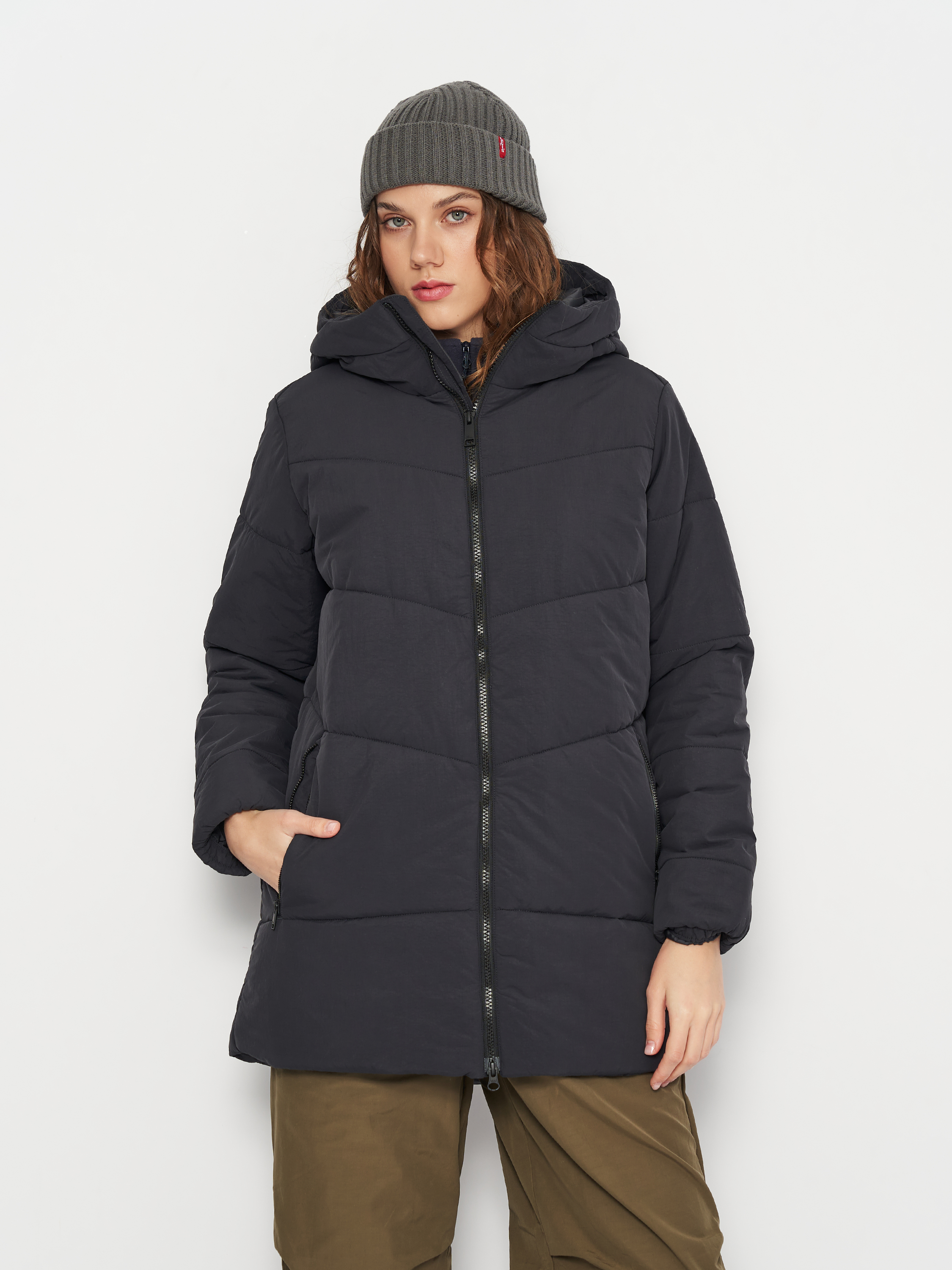 Акція на Куртка зимова жіноча Jack Wolfskin Karolinger Long Jkt W 1207491-6350 XS Темно-сіра від Rozetka