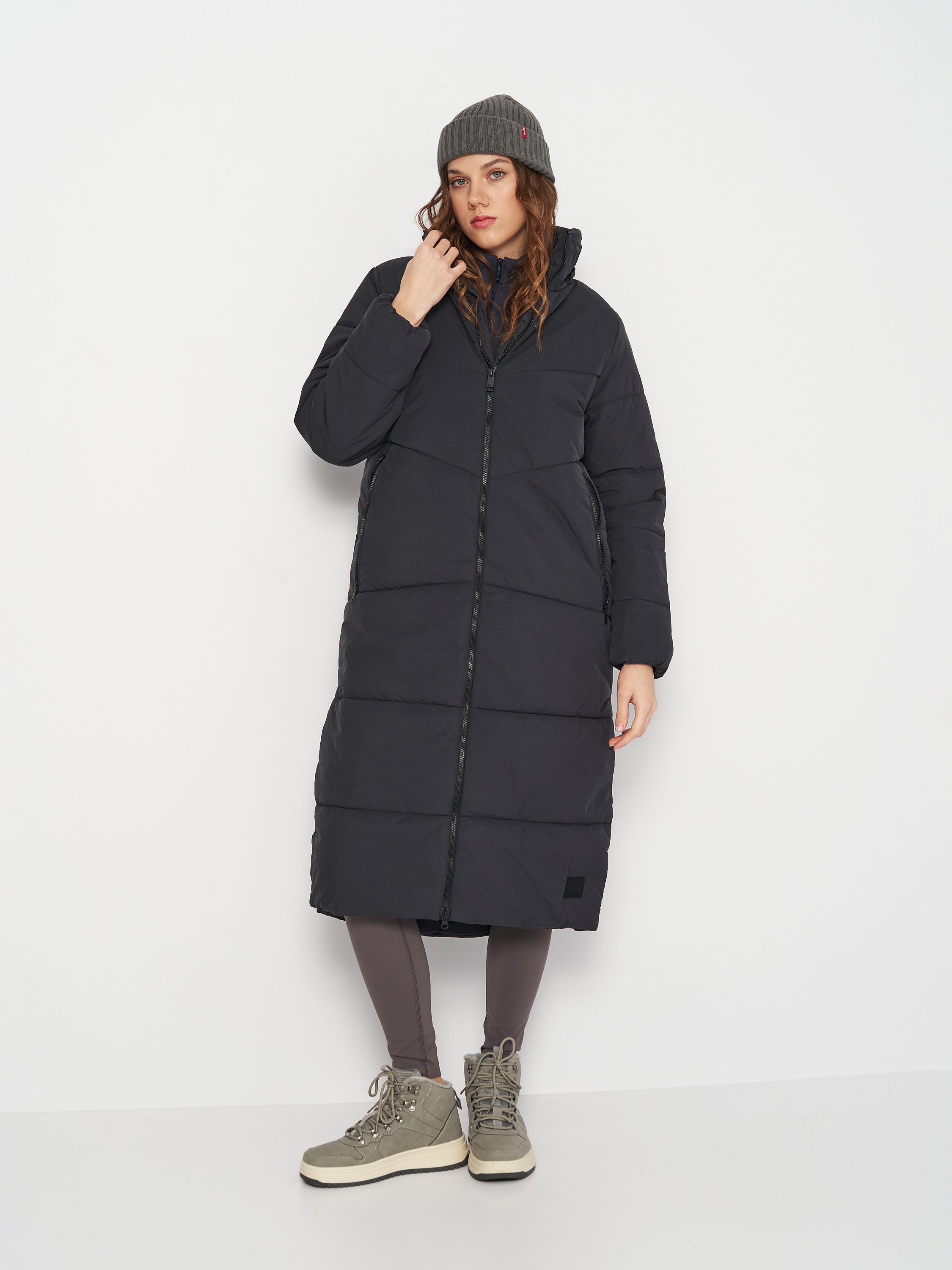 Акція на Куртка зимова довга жіноча Jack Wolfskin Karolinger Long Coat W 1207481-6350 XS Темно-сіра від Rozetka