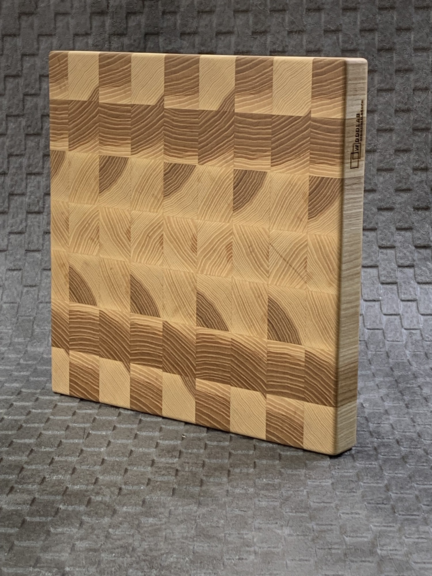 Разделочная торцевая доска WoodLab из дерева ясень 300*300*35 мм – фото ...