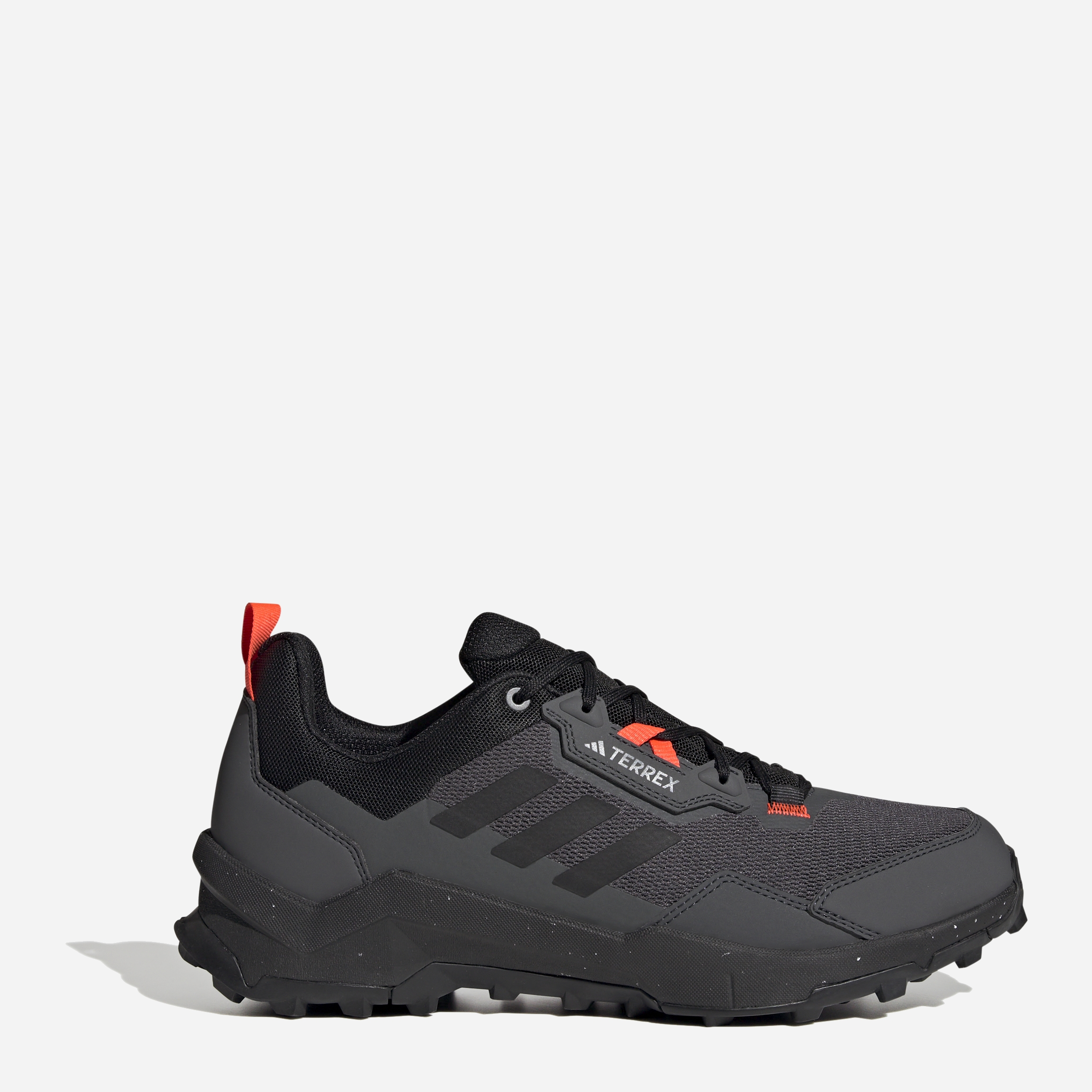 Акція на Чоловічі кросівки для треккінгу adidas Terrex AX4 HP7391 43.5 (UK 9) Сірі від Rozetka