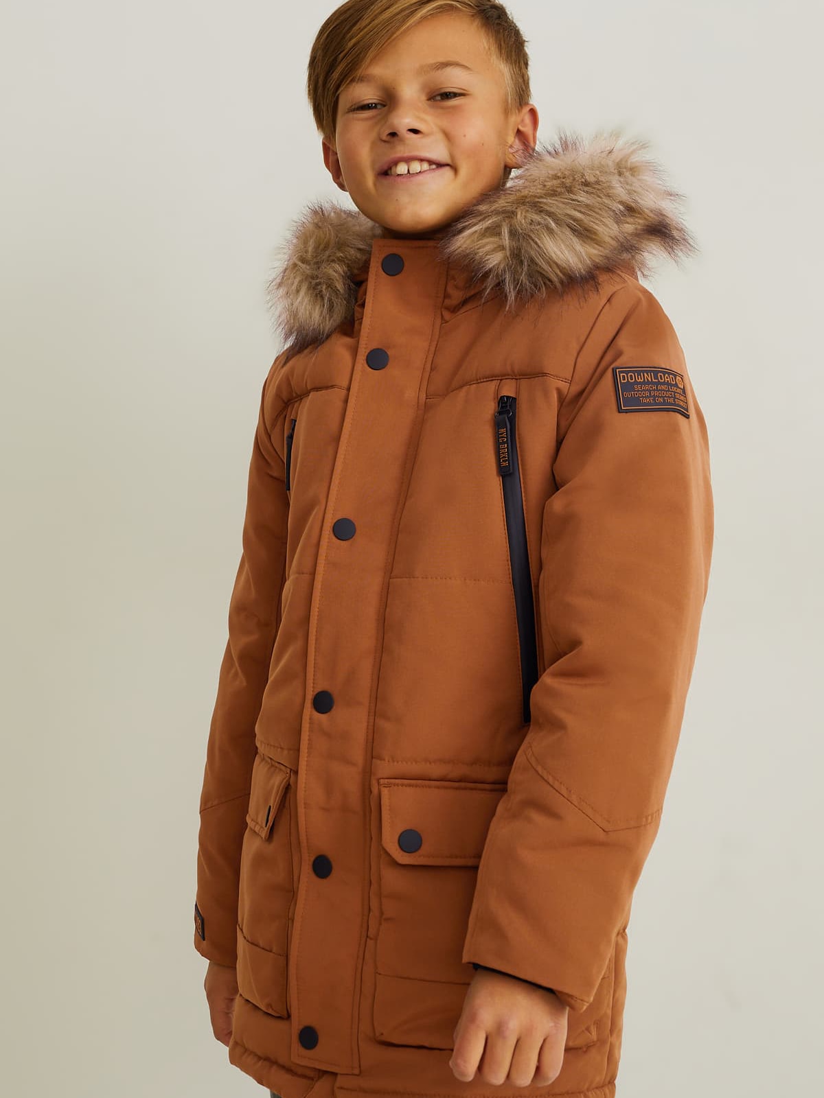 Акція на Підліткова зимова куртка-парка довга для хлопчика C&A GD-00062046 182 см Коричнева від Rozetka