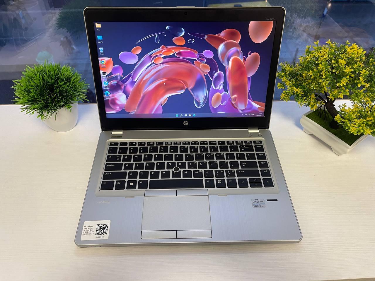 Ультрабук Hewlett Packard EliteBook Folio 14" HD+ 8/256 SSD Intel Core ...