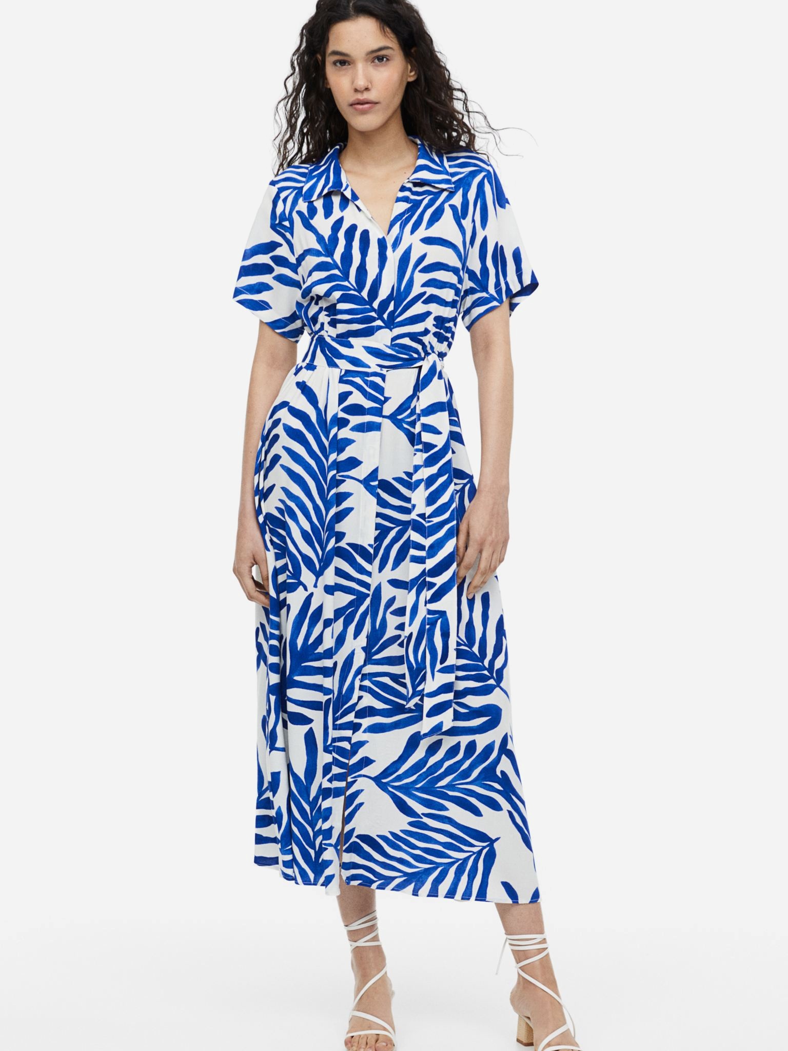 Акція на Сукня-сорочка міді літня жіноча H&M A2609-942075 S Біла з синім від Rozetka