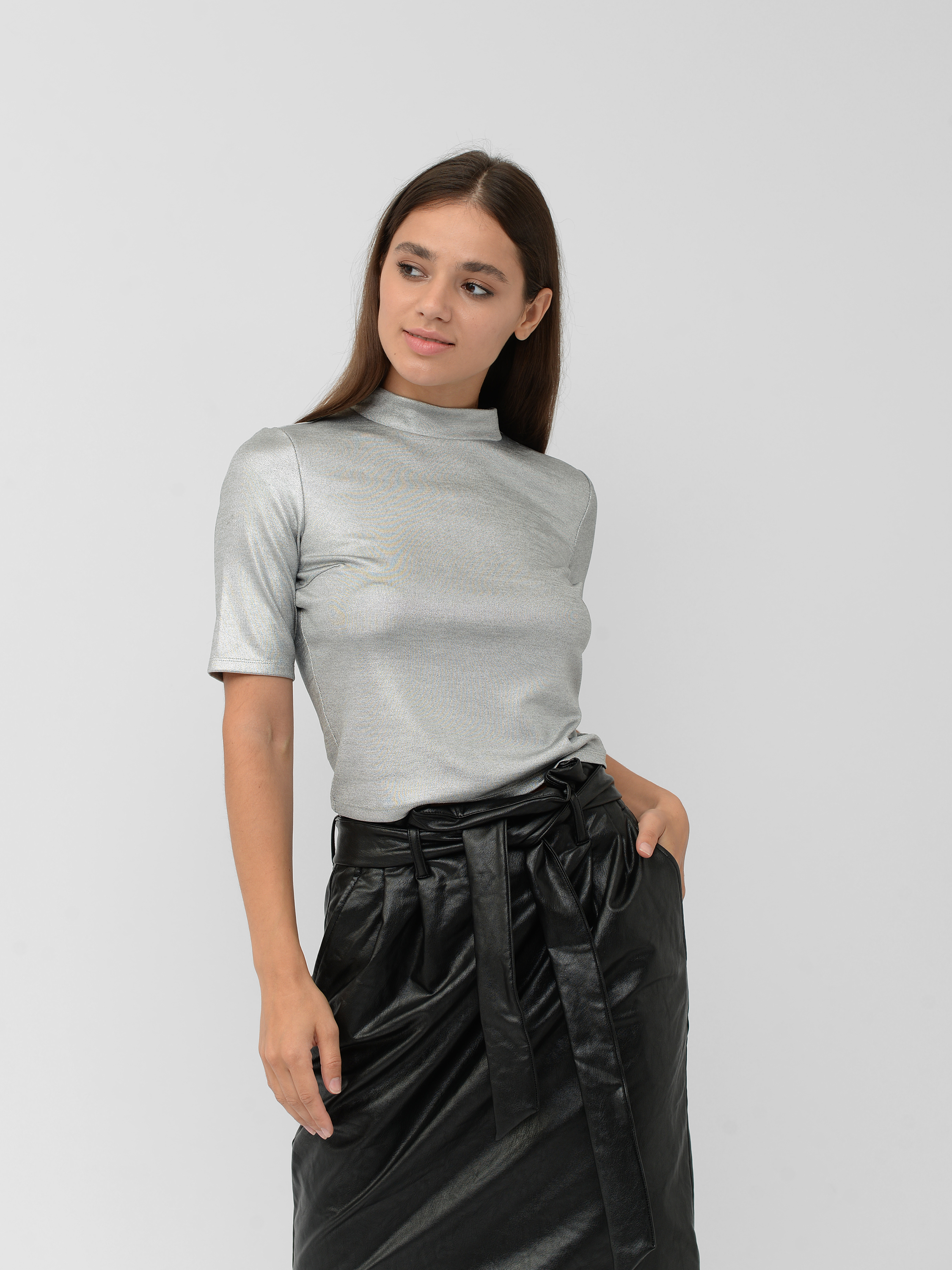 

Футболка Monki  серебристый 654120, Футболка Monki S серебристый 654120