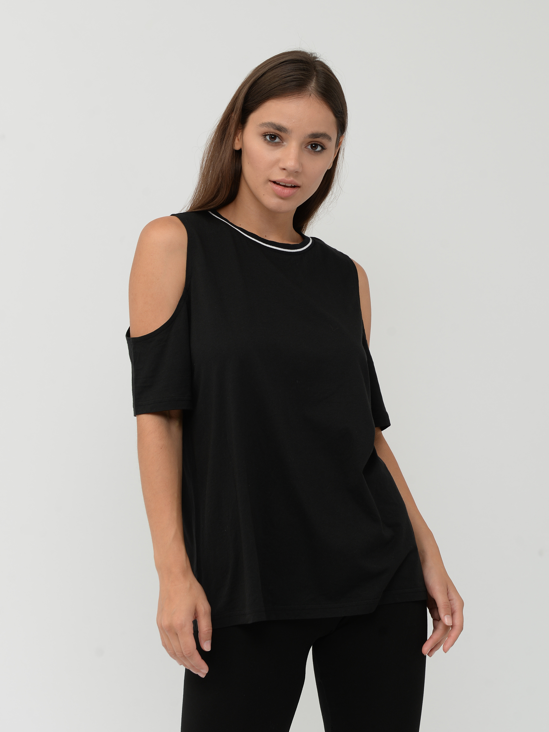 

Футболка H&M S черный 6652310