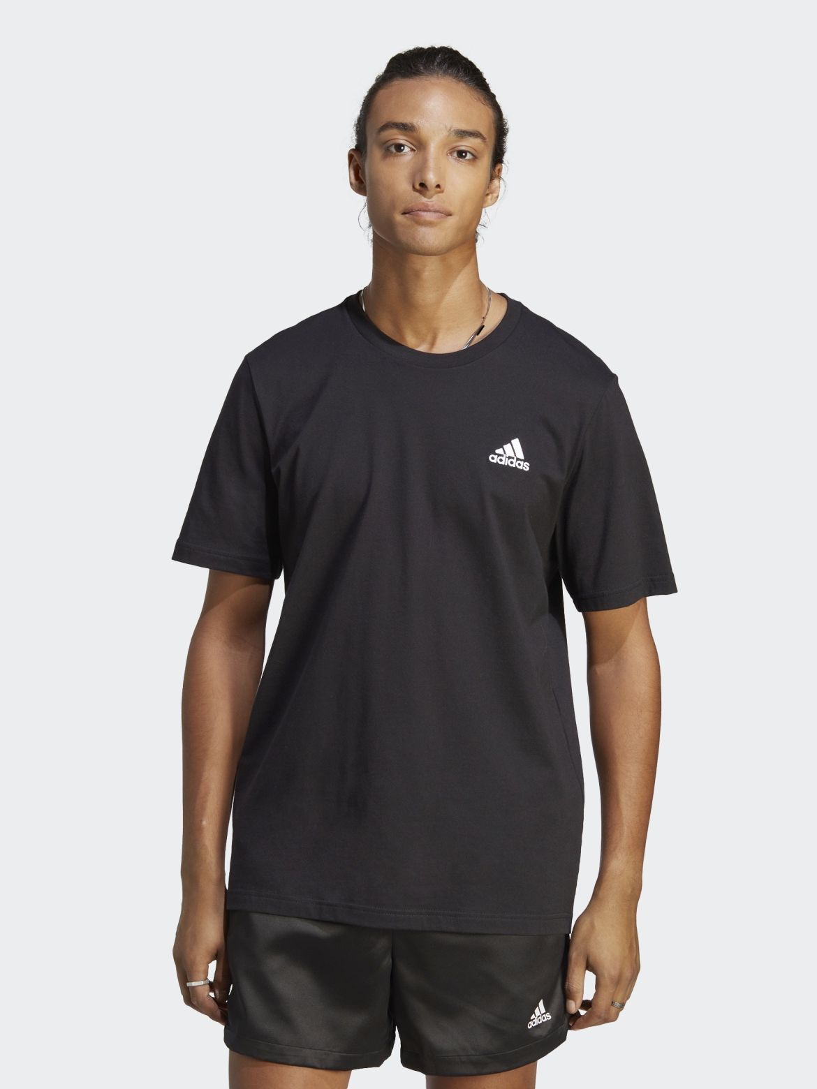 Акція на Футболка чоловіча Adidas Sportswear M Sl Sj T IC9282 XL Black від Rozetka