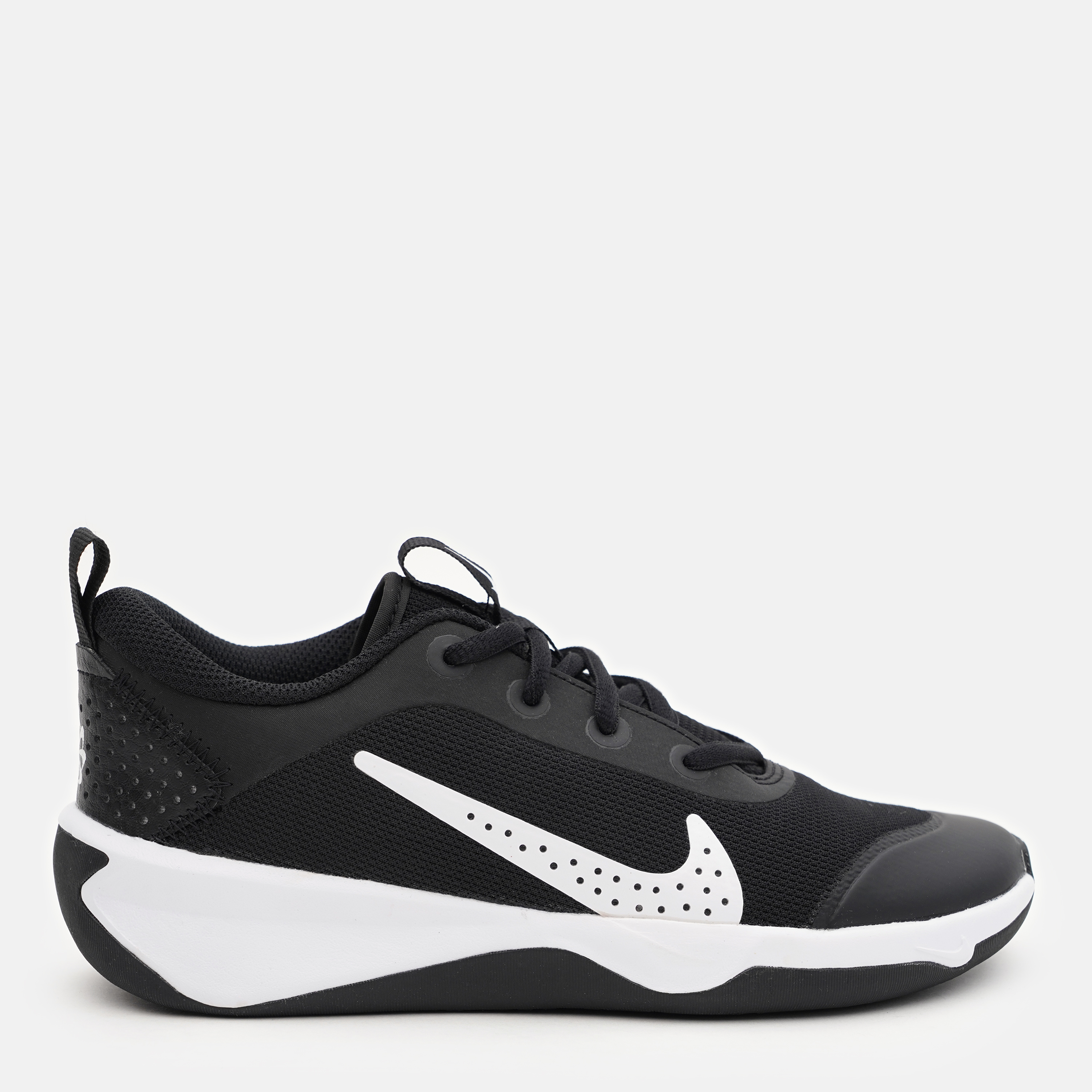 Акція на Підліткові кросівки для хлопчика Nike Omni Multi-Court (Gs) DM9027-002 40 Black/White від Rozetka