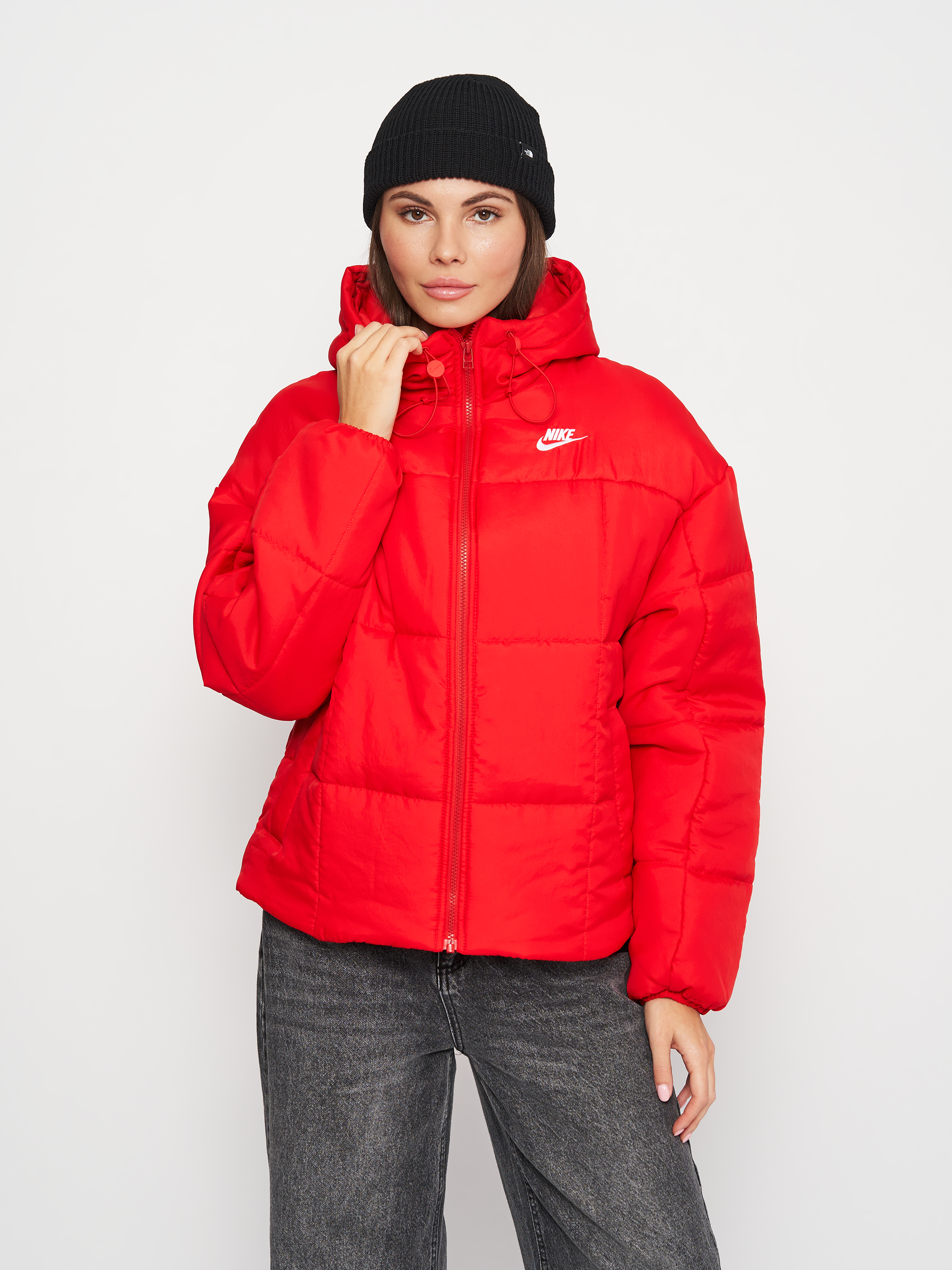 Акція на Куртка зимова жіноча Nike Thermo Classic Puffer FB7672-677 M Червона від Rozetka