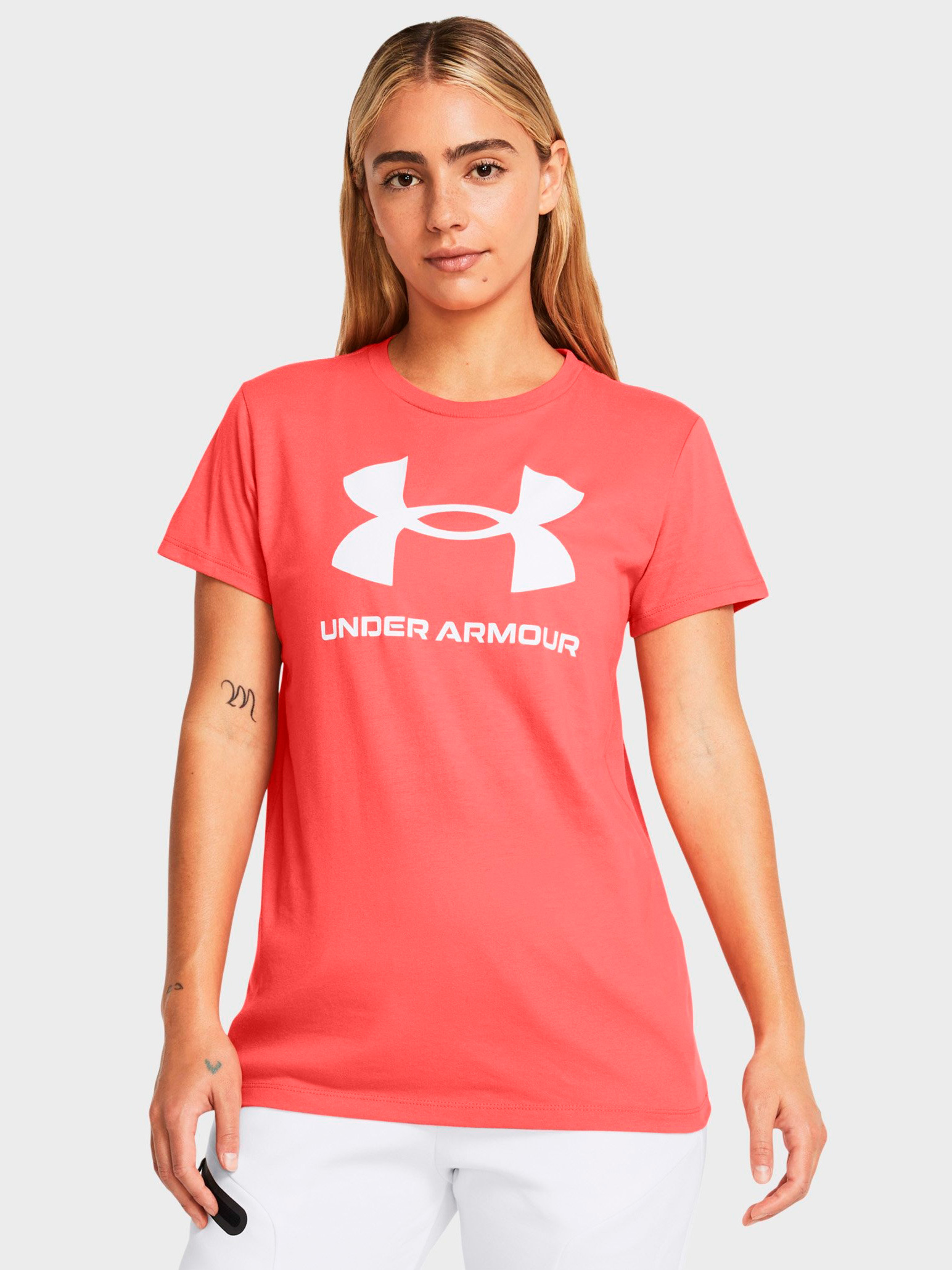 Акція на Футболка жіноча Under Armour Ua W Sportstyle Logo Ss 1356305-811 XS Коралова від Rozetka