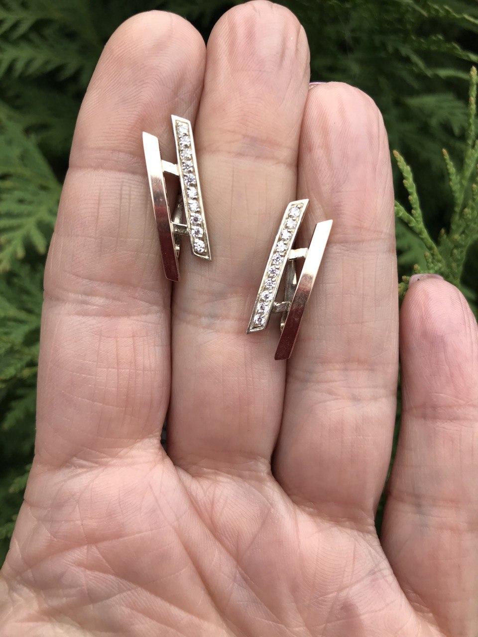 

Серьги серебряные с золотом 0464.10с
