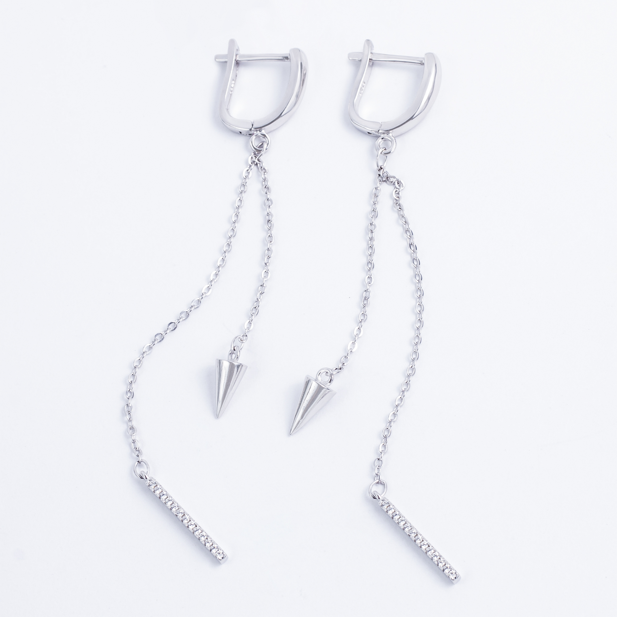 

Сережки TOP Silver 4,66 г 520465б