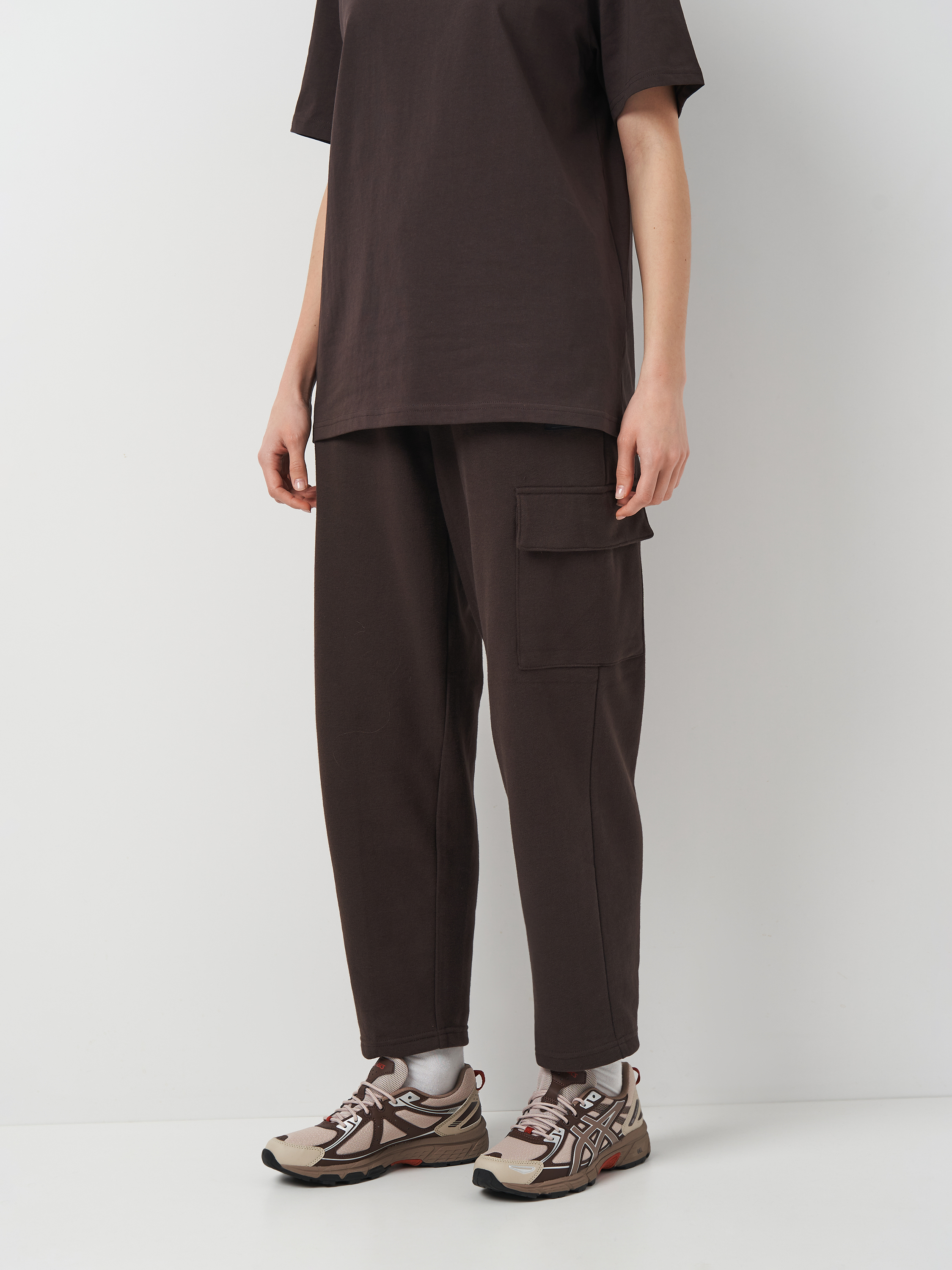 Акція на Спортивні штани жіночі Fila Urban style 126050-T4 46-48 Темно-коричневі від Rozetka