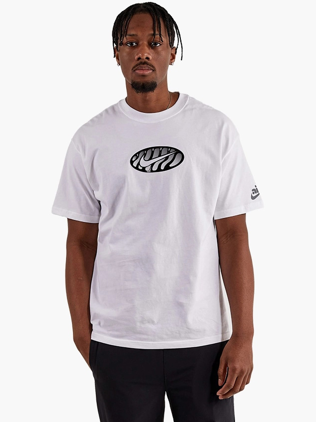 Акція на Футболка бавовняна довга чоловіча Nike U Nsw Tee M90 Am Day Lbr FQ3752-100 XL Біла з принтом від Rozetka