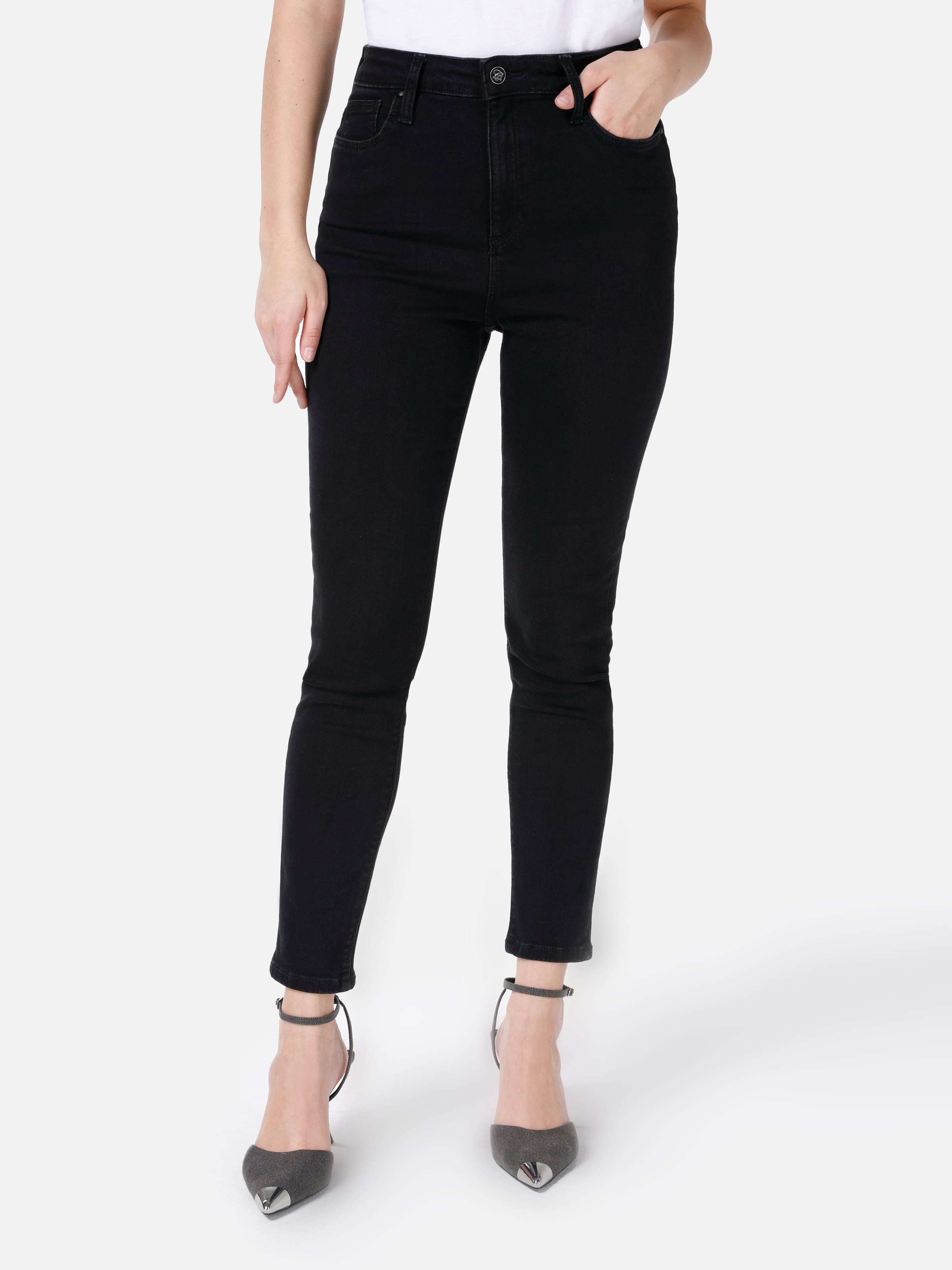 Акція на Джинси Skinny жіночі Colin's 760 Diana CL1067529-DN42380 29-30 Чорні від Rozetka