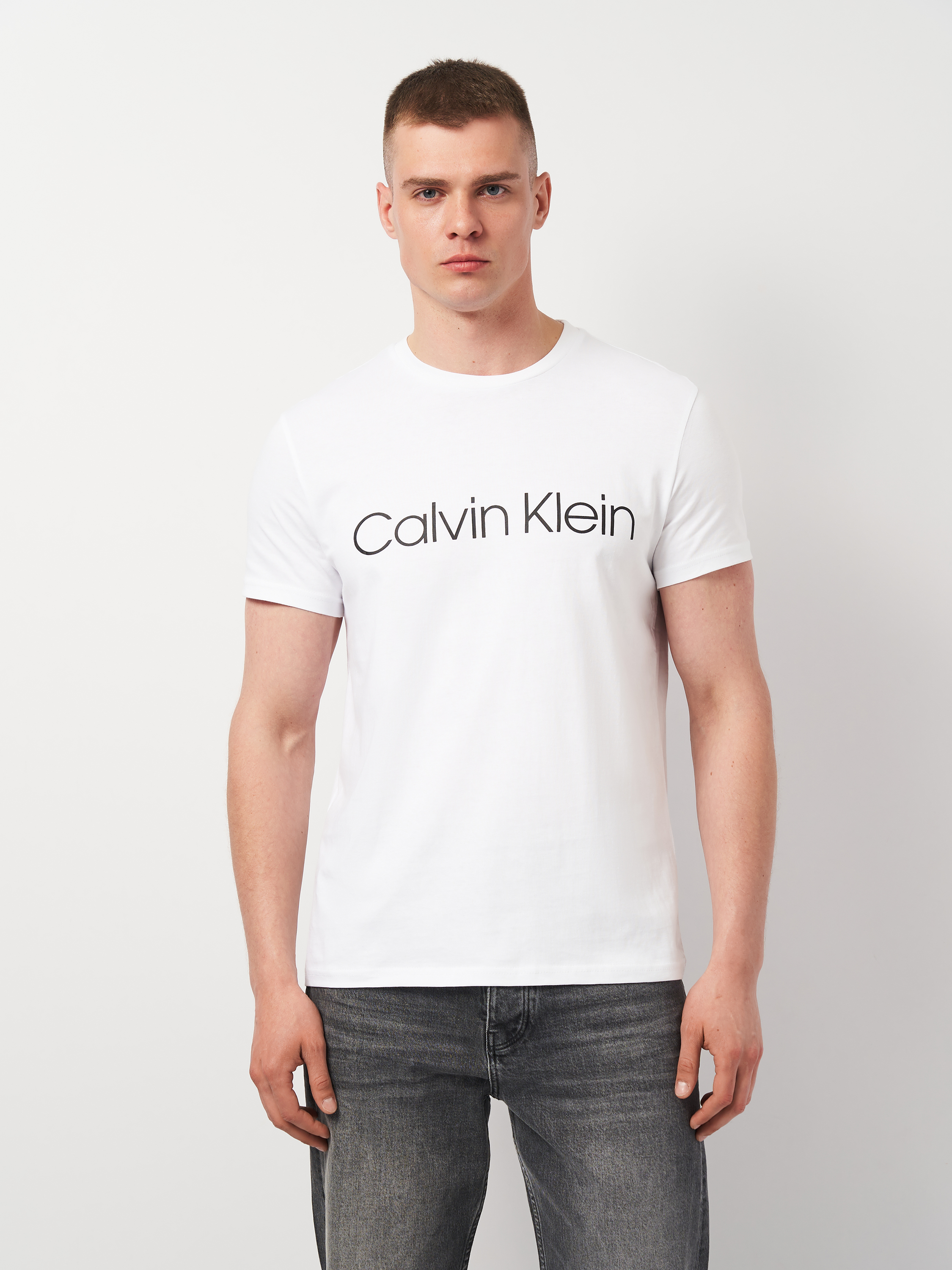 Акція на Футболка чоловіча Calvin Klein Jeans 11322.2 S (44) Біла від Rozetka