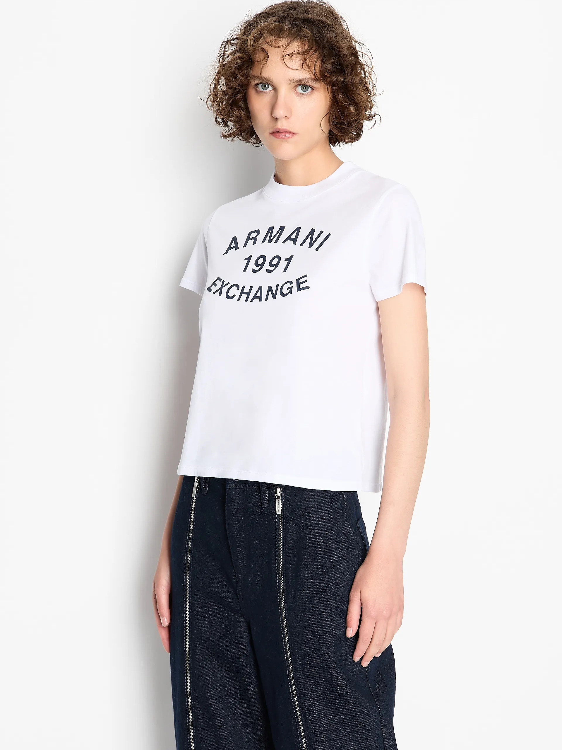 Акція на Футболка бавовняна жіноча Armani Exchange 346160129 XL Біла від Rozetka