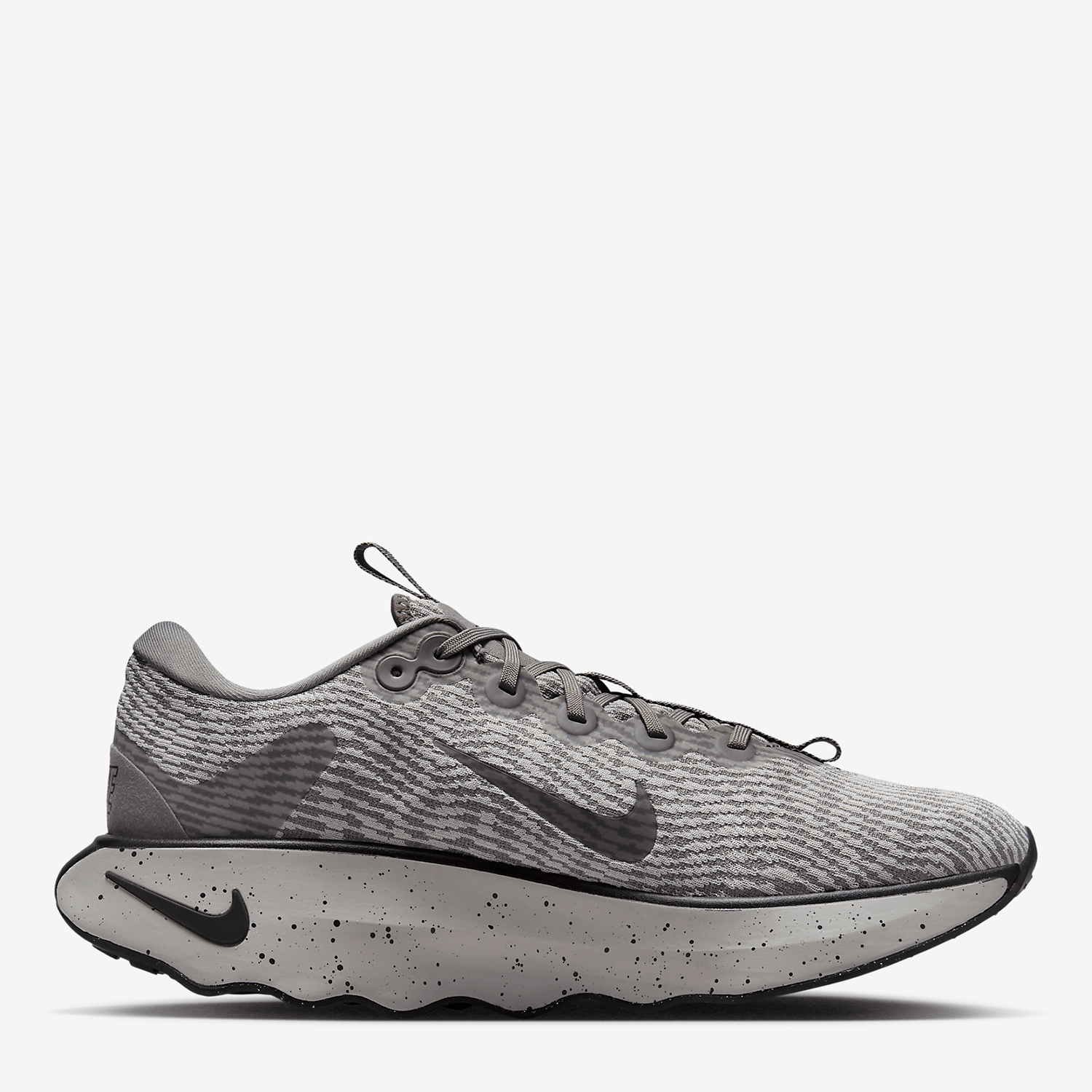 Акція на Чоловічі кросівки Nike Motiva DV1237-002 40 (7US) 25 см Сірі від Rozetka