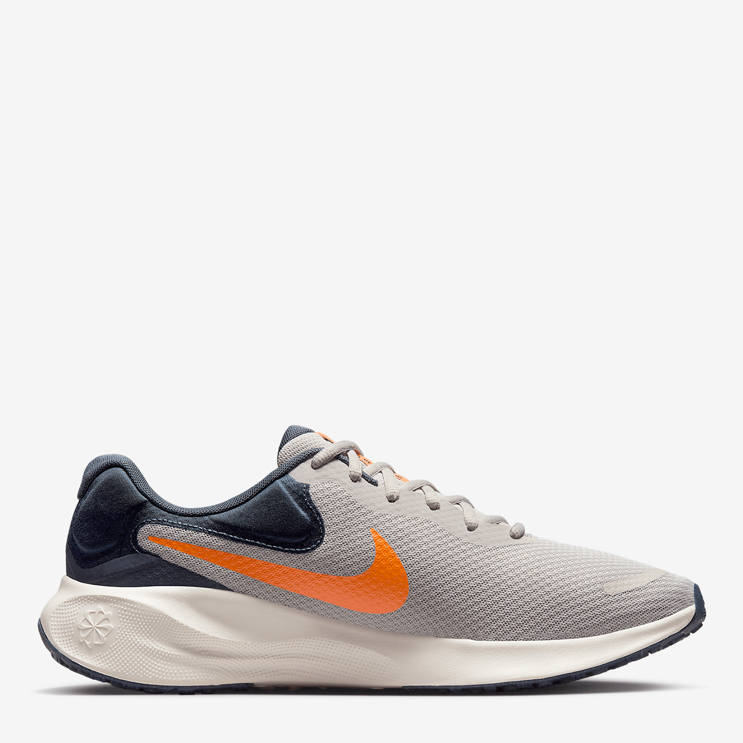 Акція на Чоловічі кросівки для бігу Nike Revolution 7 FB2207-009 42 (8.5US) 26.5 см Сірі/Оранжеві від Rozetka