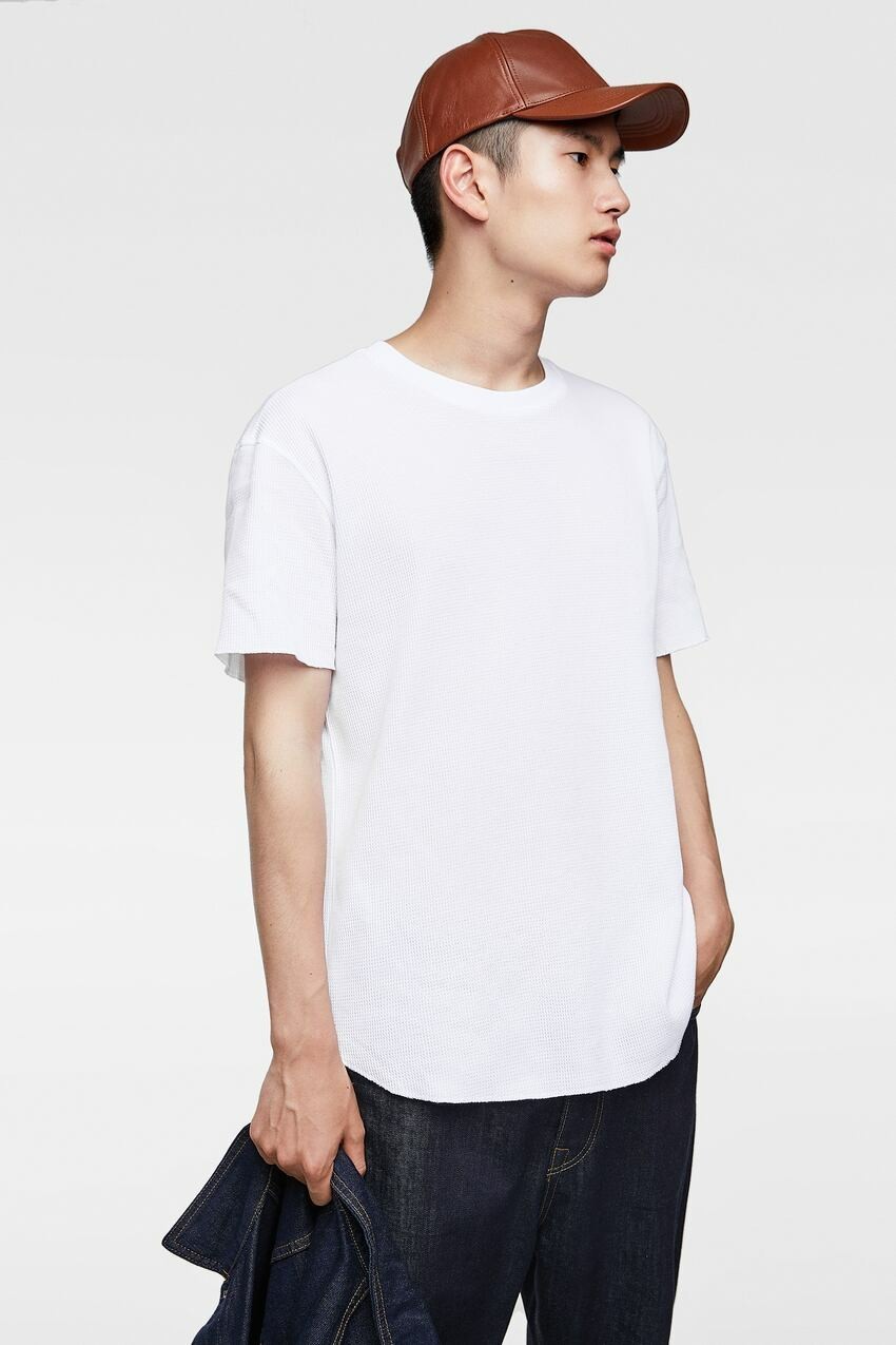 

Футболка Zara белая однотонная L (0722 304 250)