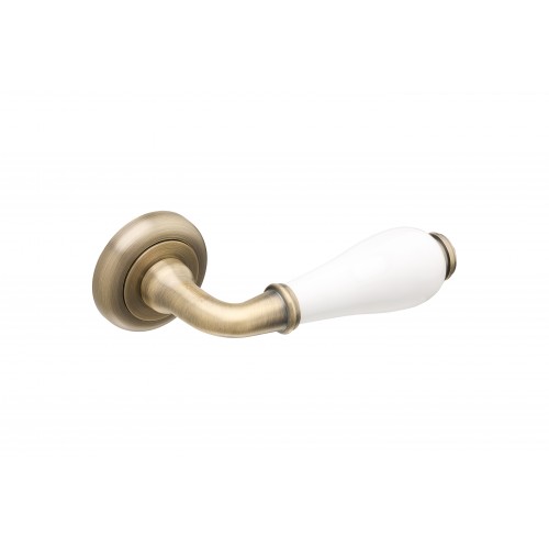 

Ручки дверные GAVROCHE HYDRARGYRUМ MAB/White