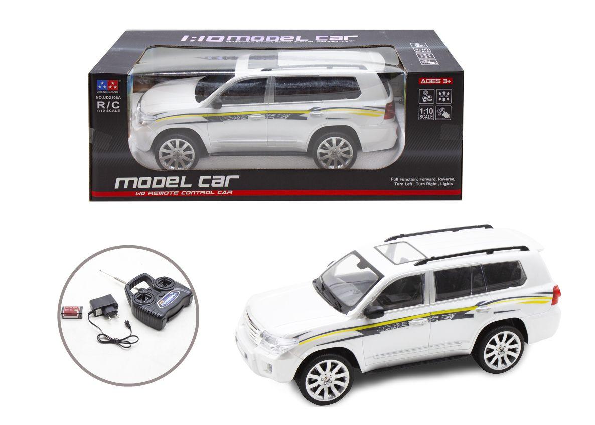 

Джип Land Cruiser 200 белый
