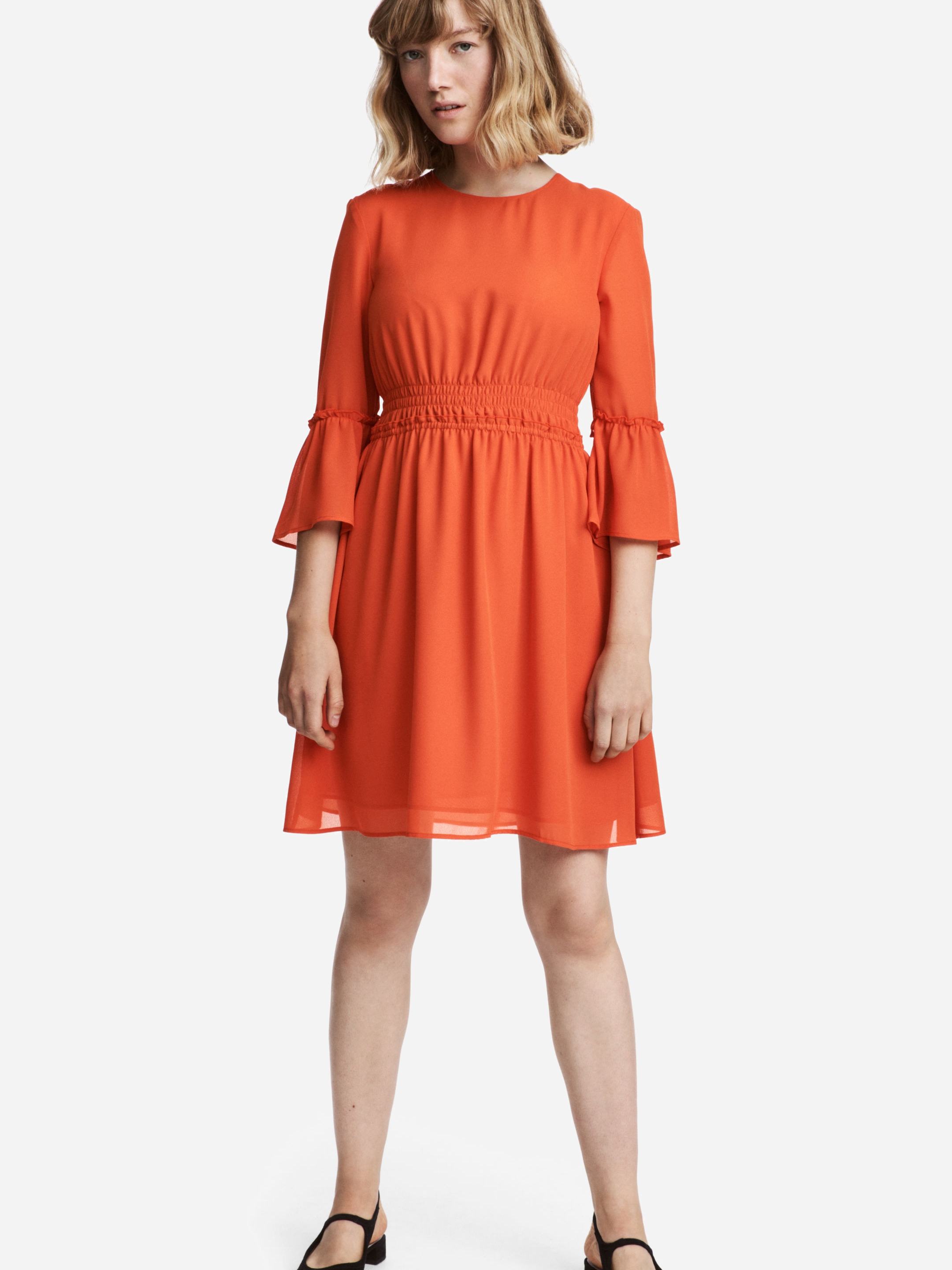 

Платье H&M 0545931-6 46 Оранжевое