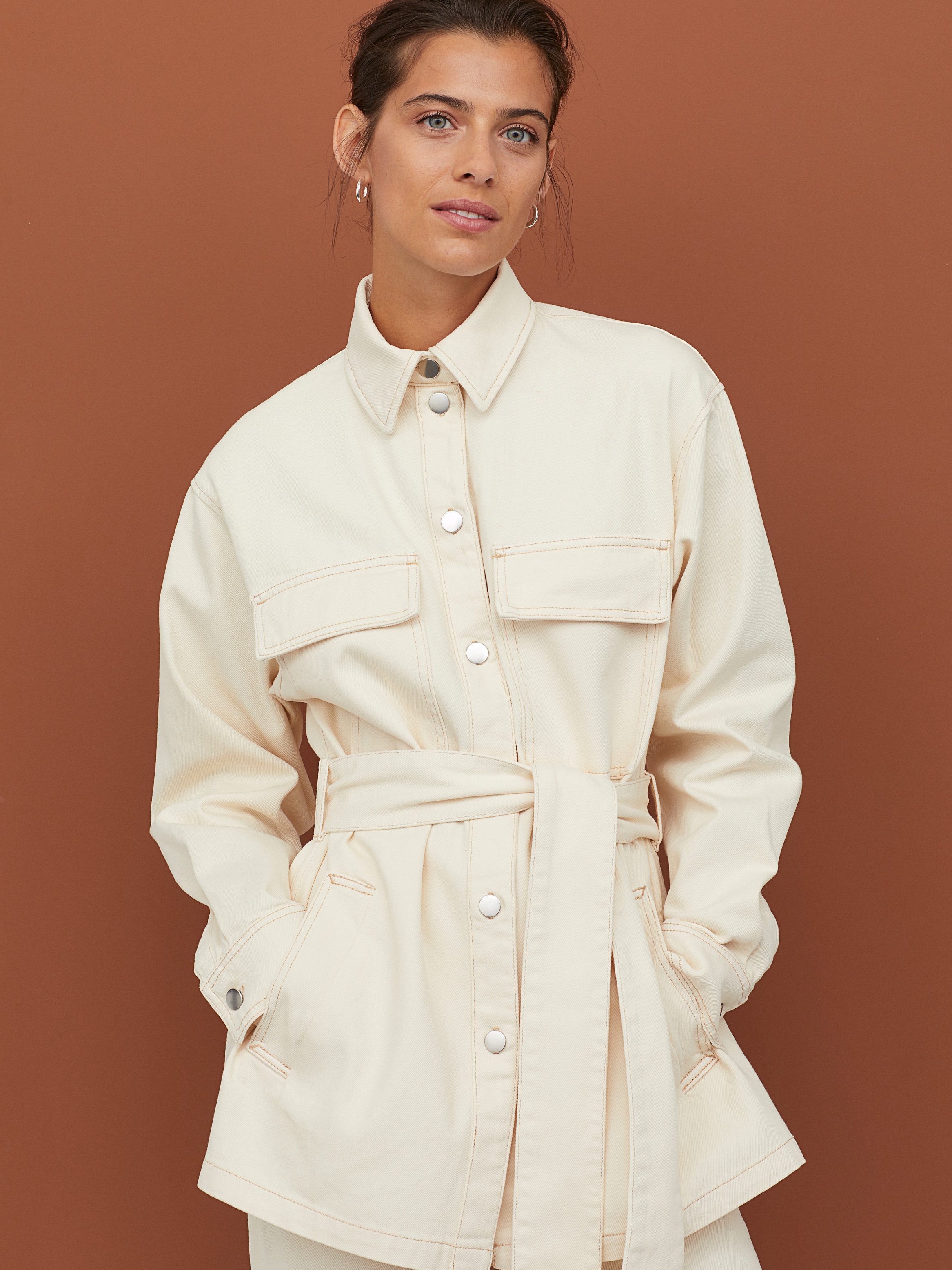 

Ветровка H&M 0701247-0 46 Молочная