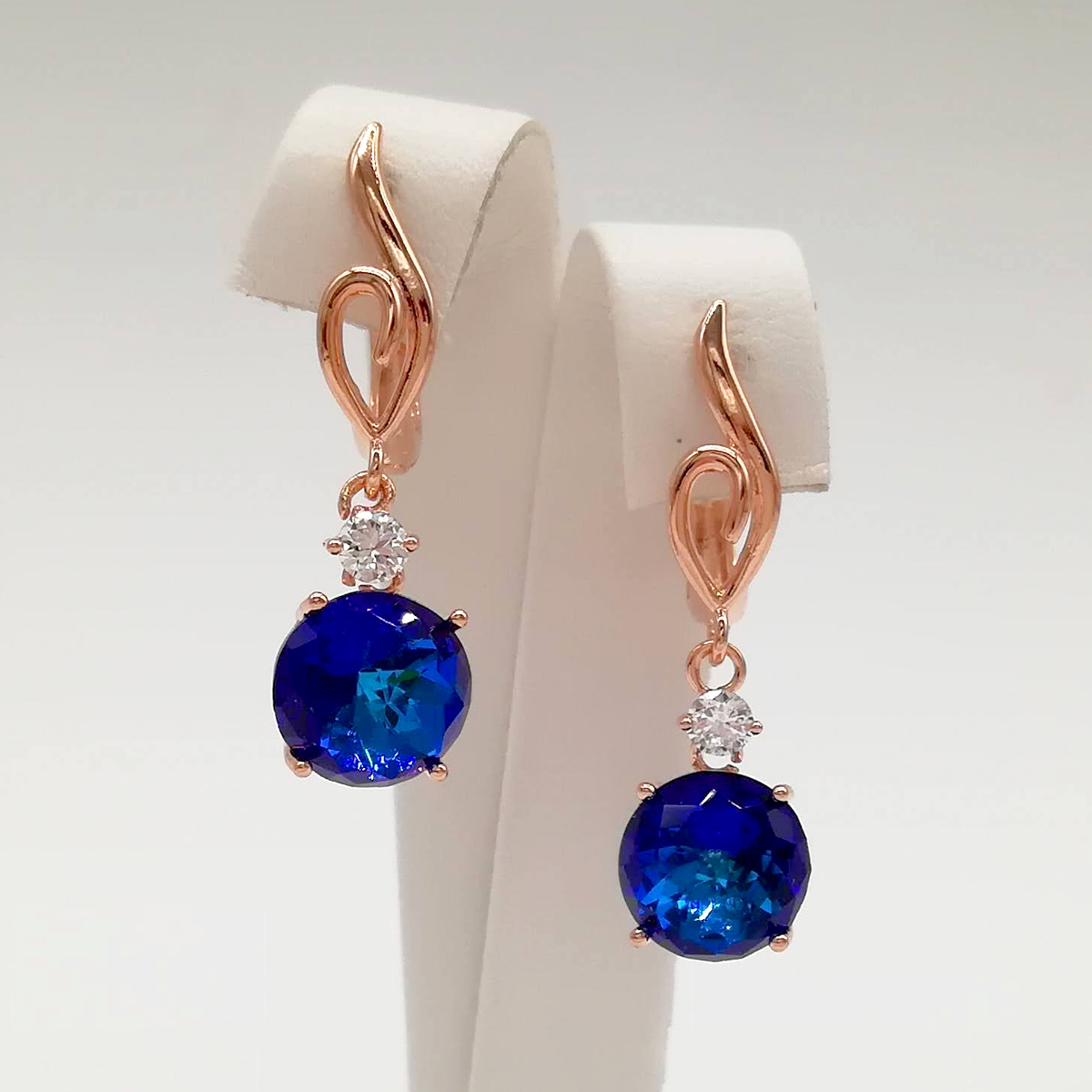 

Серьги SONATA из медицинского золота, кристаллы Swarovski сине-фиолетового цвета, позолота PO, 24834