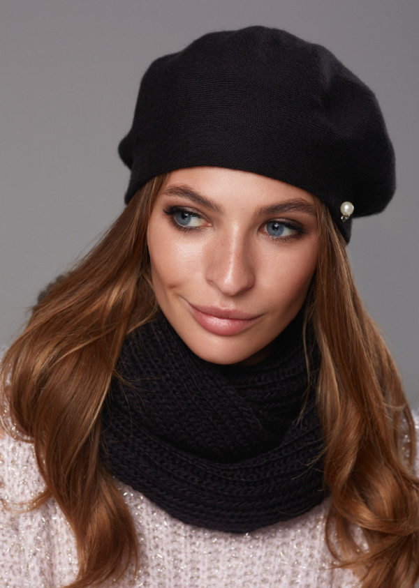 

Берет женский вязаный и хомут. Комплект Braxton Черный (261W)