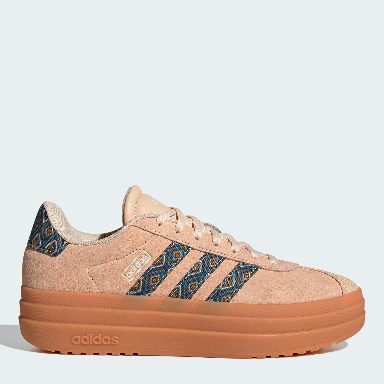 Акція на Жіночі кеди низькі Adidas Vl Court Bold IH7510 38 (5UK) 23.5 см Vl Court Bold Crysan/Crewht/Gum3 від Rozetka