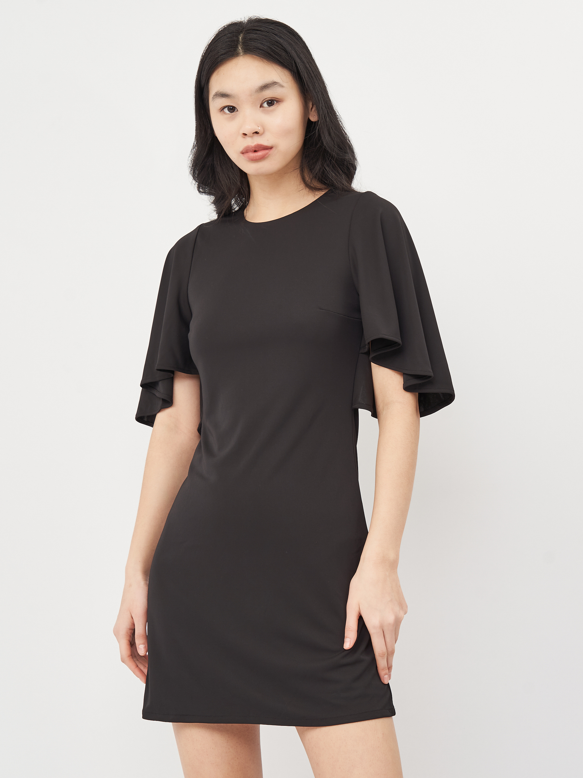 

Платье H&M KK6536338 34 Черное