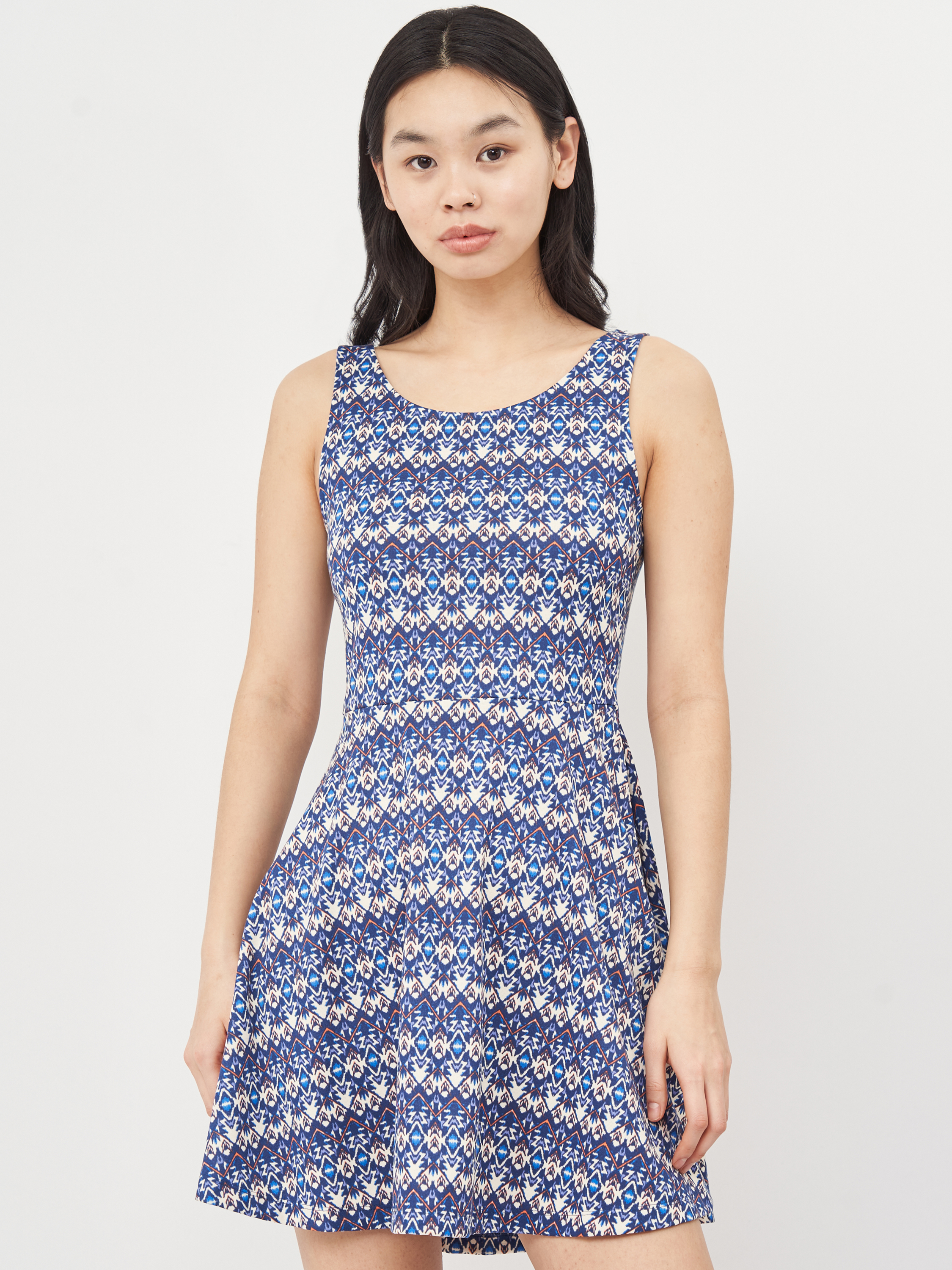 

Платье H&M KK3032513 38 Синее