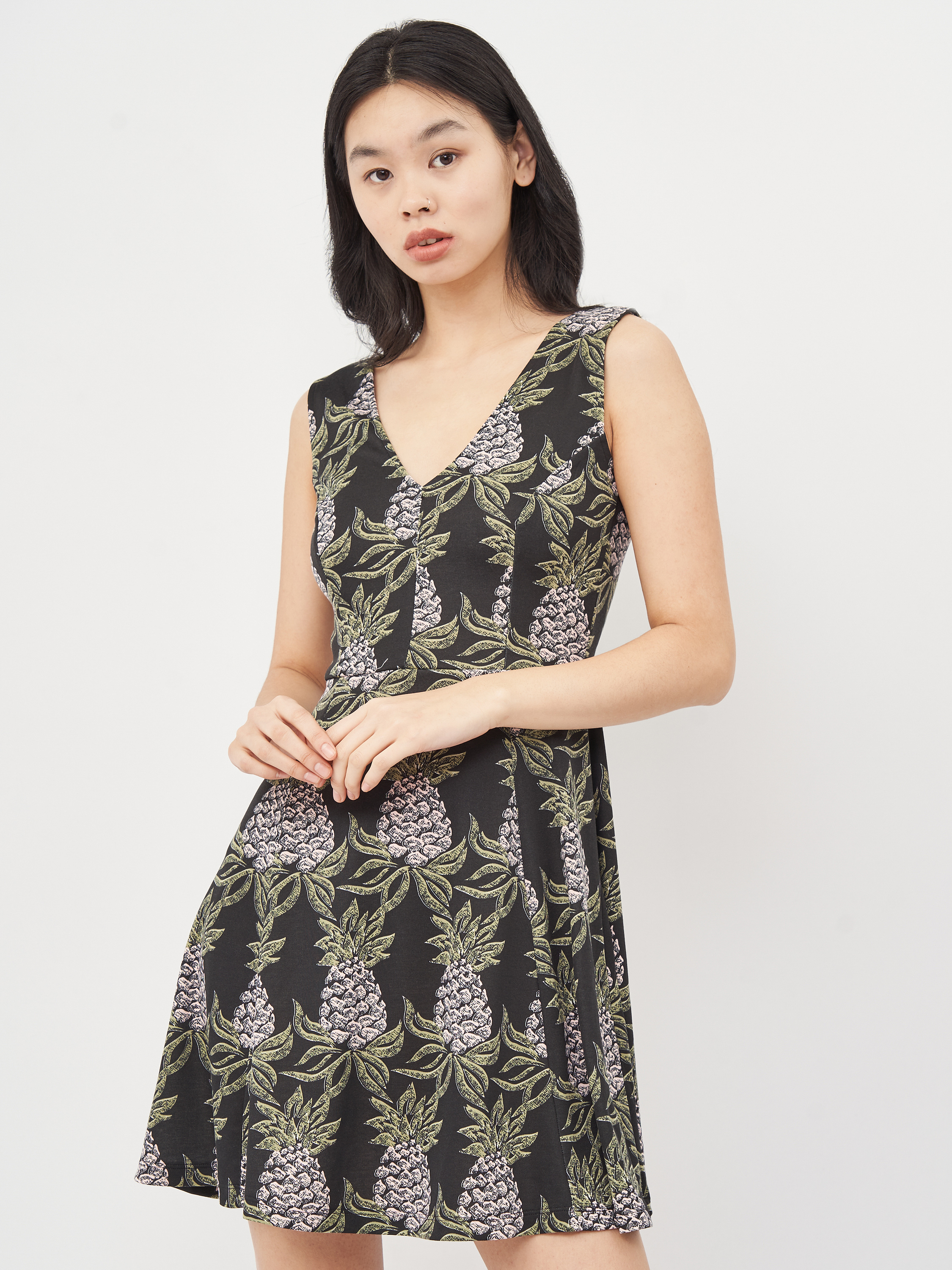 

Платье H&M KK2992131 S Черное