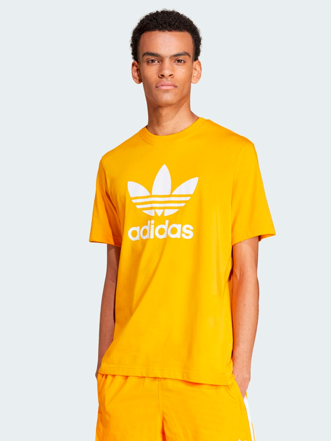 Акція на Футболка бавовняна чоловіча Adidas Originals Trefoil T-Shirt IZ2352 L Помаранчева від Rozetka