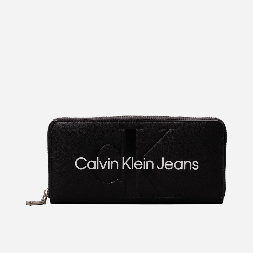 Акція на Гаманець жіночий зі штучної шкіри Calvin Klein Jeans K60K607634-0GQ Чорний від Rozetka