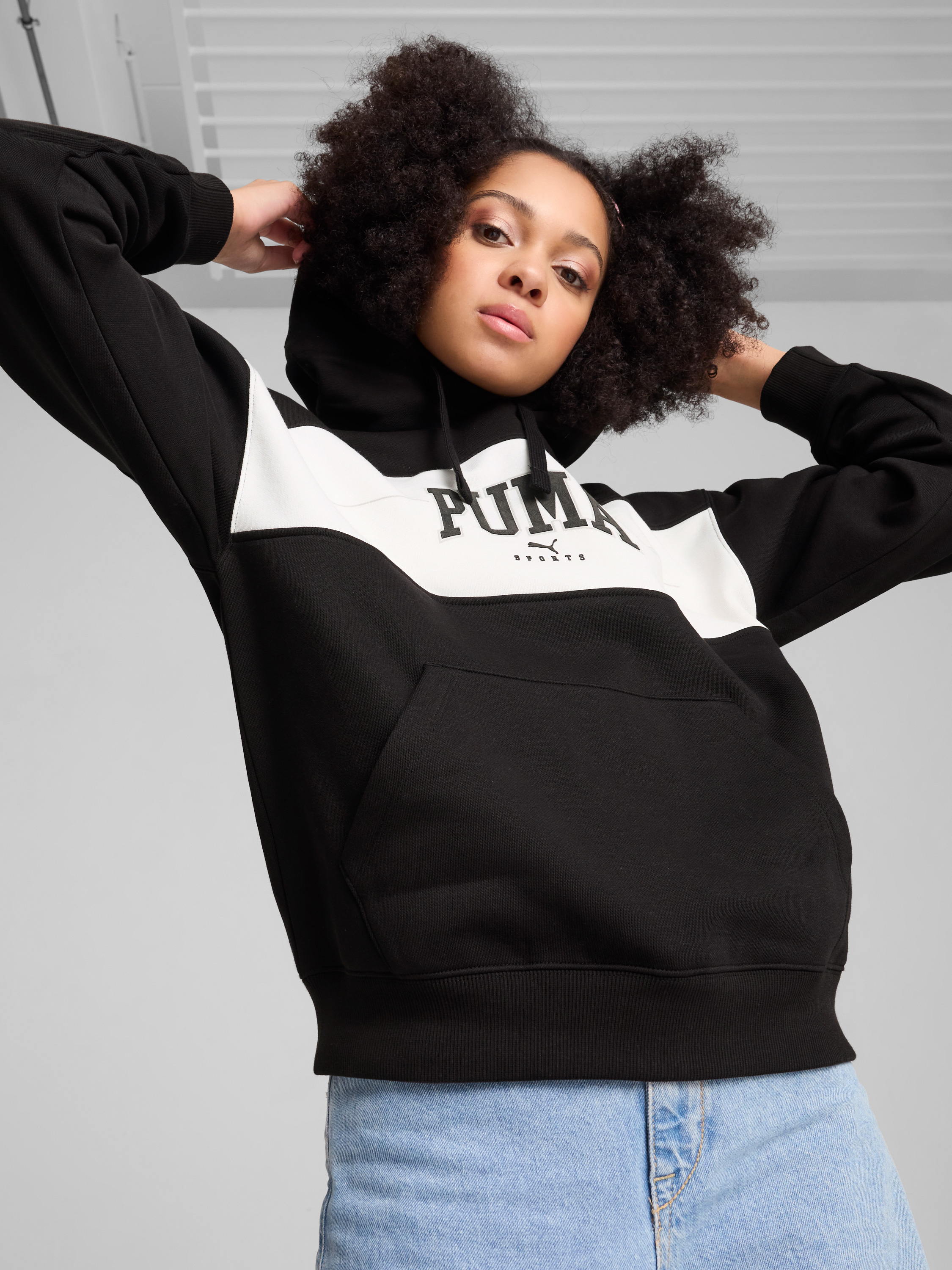 Акція на Худі тепле жіноче Puma Squad Hoodie Fl 68154001 S Чорне від Rozetka