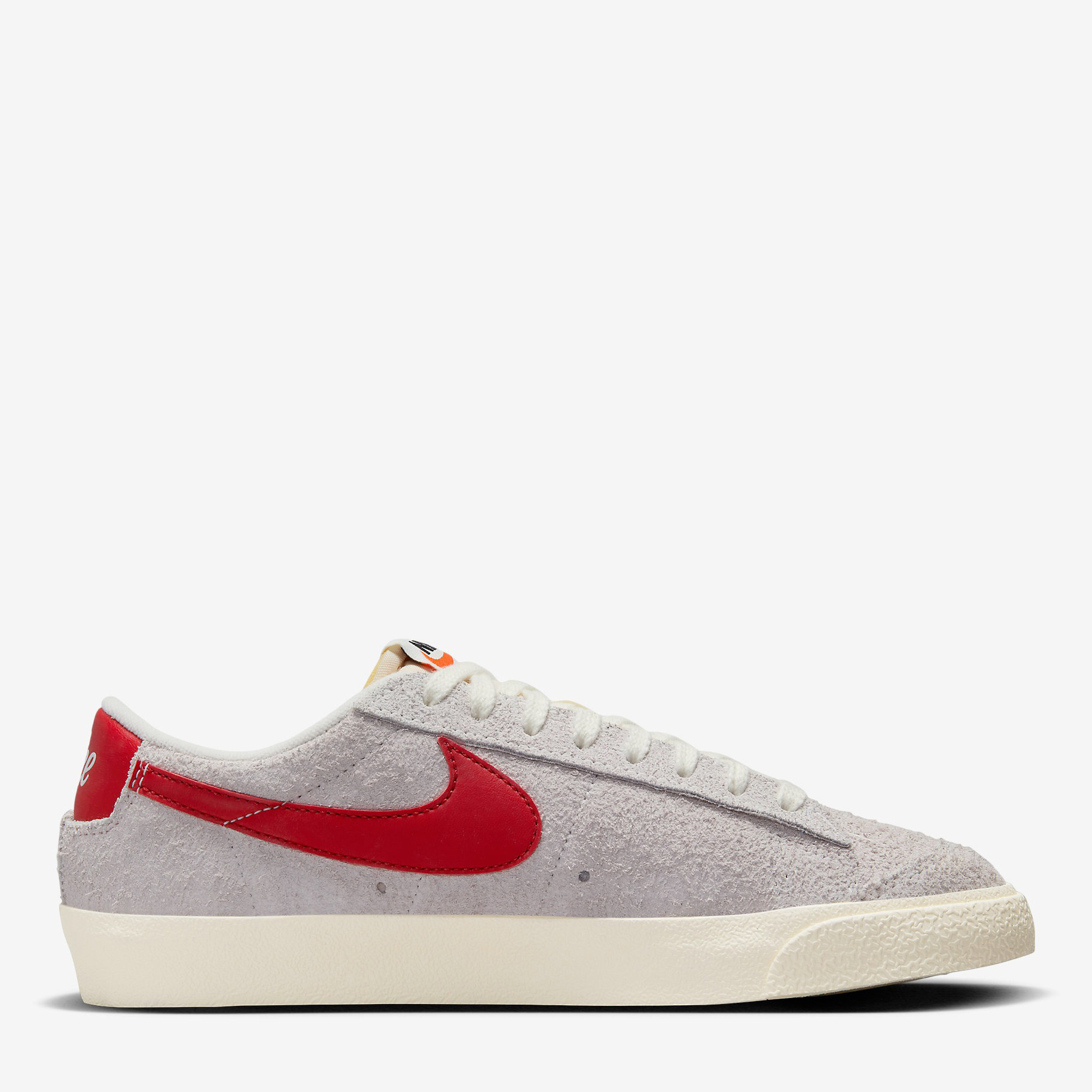 Акція на Жіночі кеди низькі Nike Blazer Low 77 Vntg FQ8060-100 40 (8.5US) 25.5 см Сірі від Rozetka