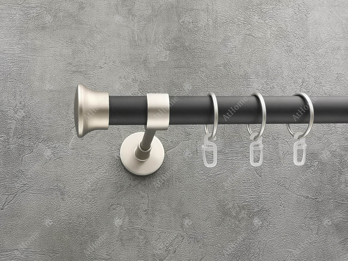 

Карниз Quadrum Дуо 320 см одинарный модерн Сатин/черный матовый 25 мм гладкая (кольца с крючками)