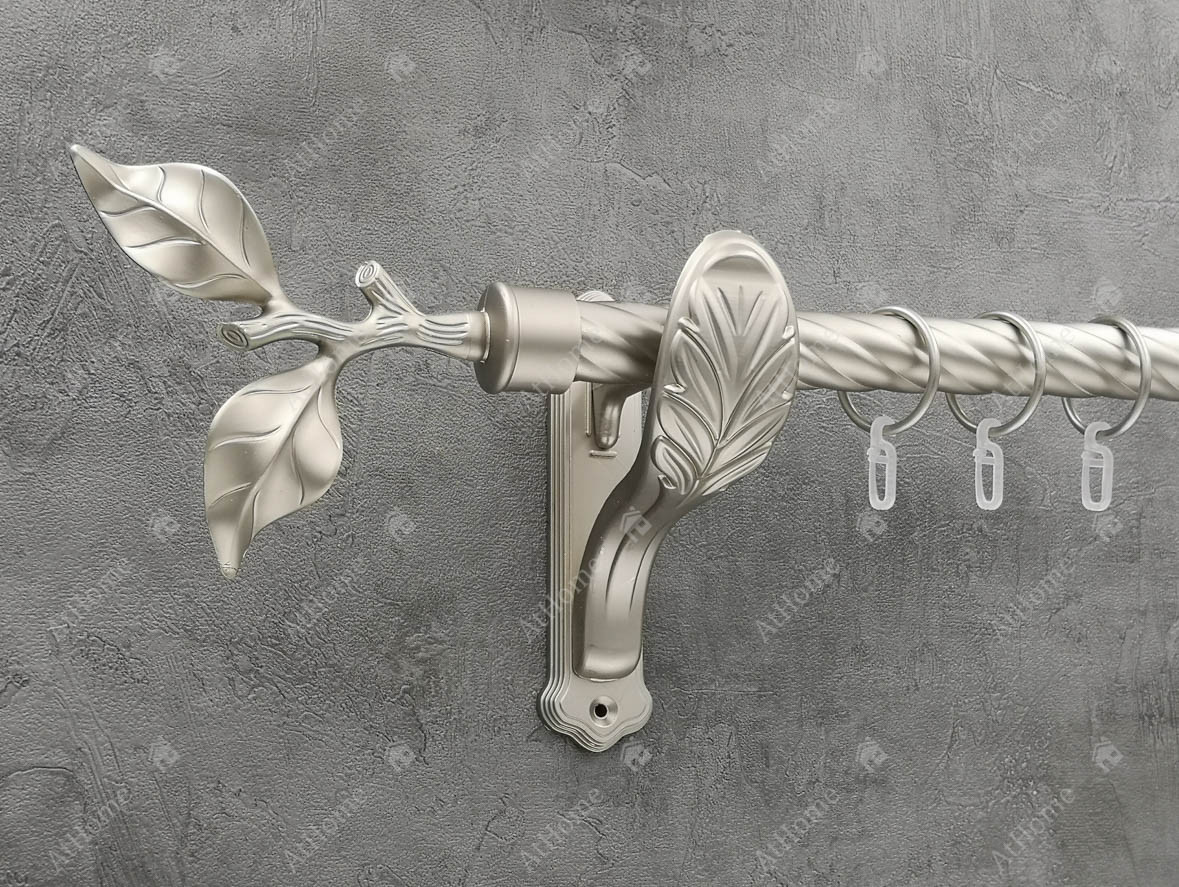 

Карниз Quadrum Лист розы 200 см одинарный ретро Сатин 25 мм витая (кольца с крючками)