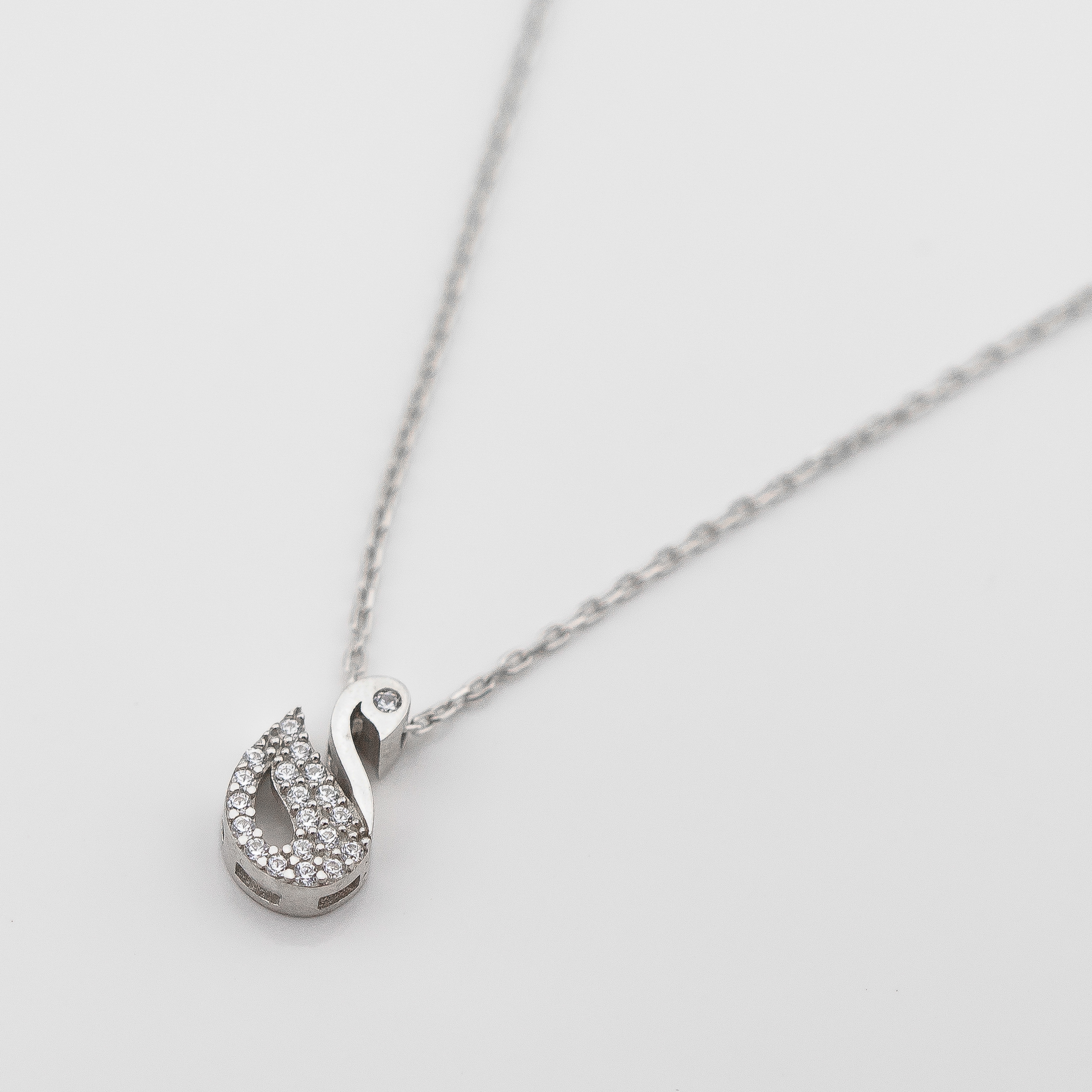 

Серебряное колье с кристаллами SWAROVSKI KO14455 Диамант, 40 размер