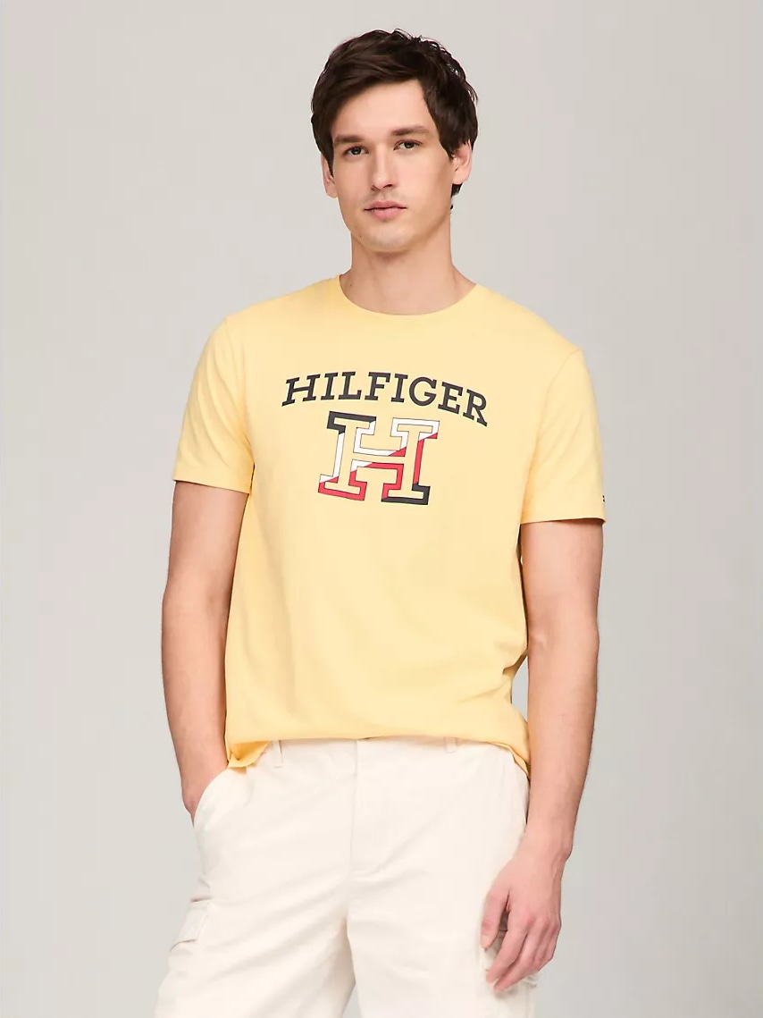 Акція на Футболка бавовняна довга чоловіча Tommy Hilfiger 519778556 M Жовта від Rozetka