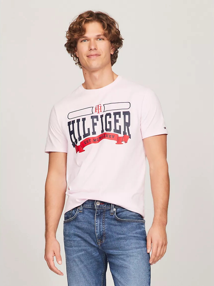 Акція на Футболка бавовняна довга чоловіча Tommy Hilfiger 777981868 M Рожева від Rozetka