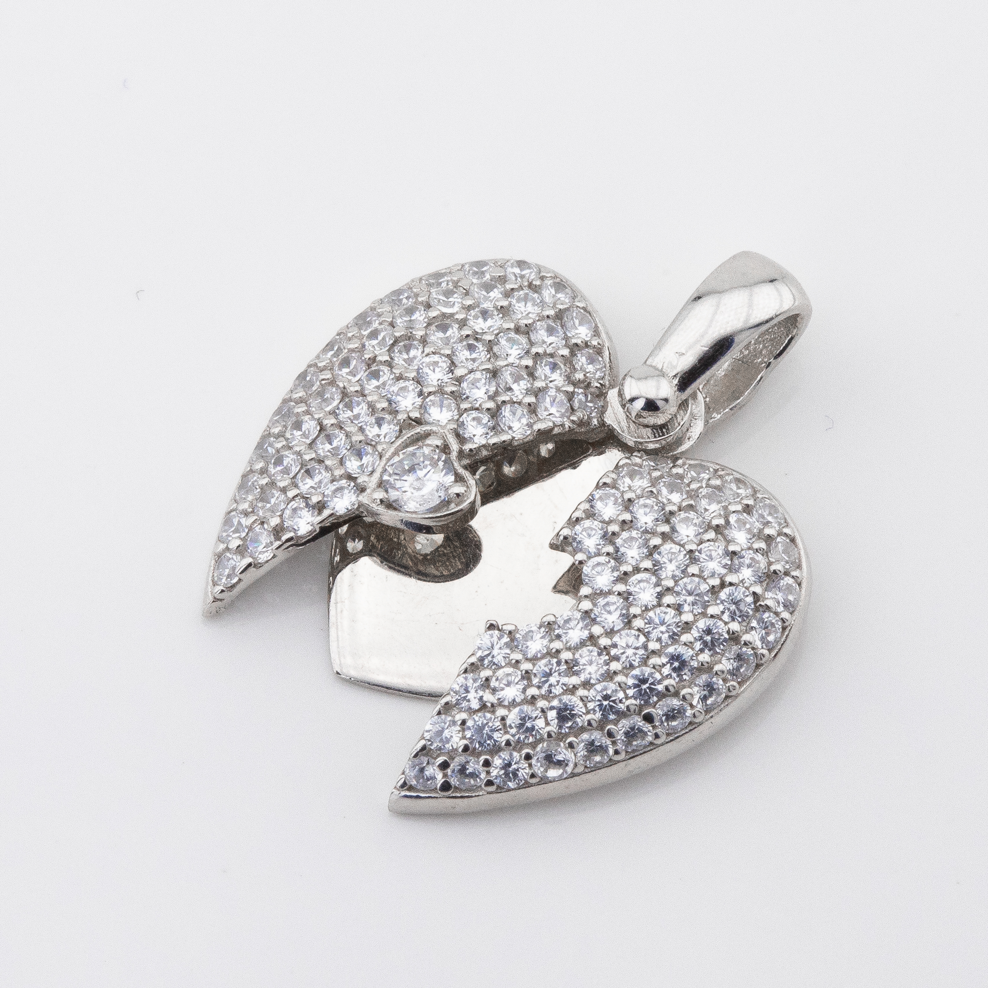 

Серебряная подвеска с фианитами P13768 Диамант
