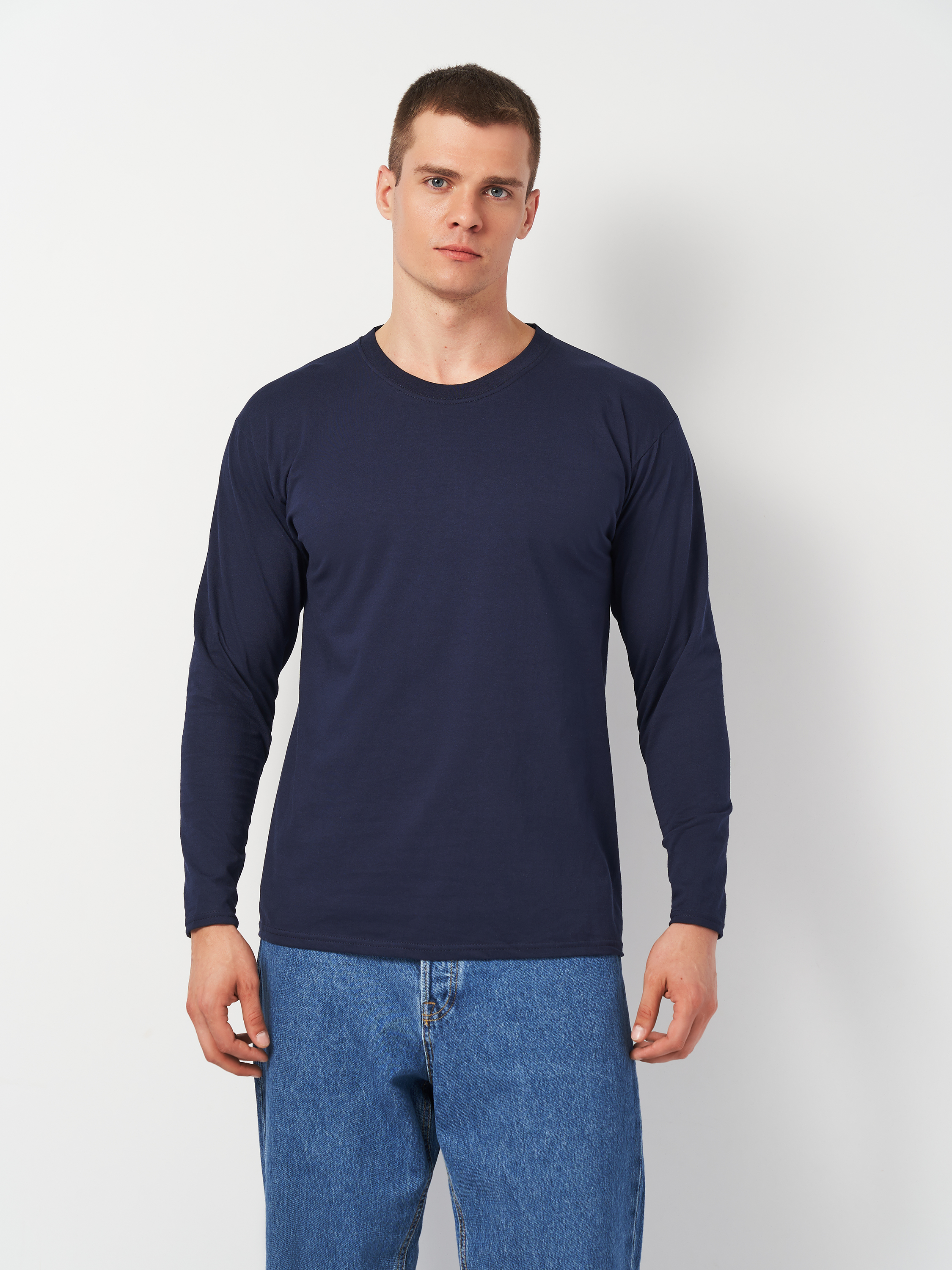 Акція на Лонгслів чоловічий Fruit of the Loom Valueweight Long Sleeve 0610380AZ XL Темно-синій від Rozetka