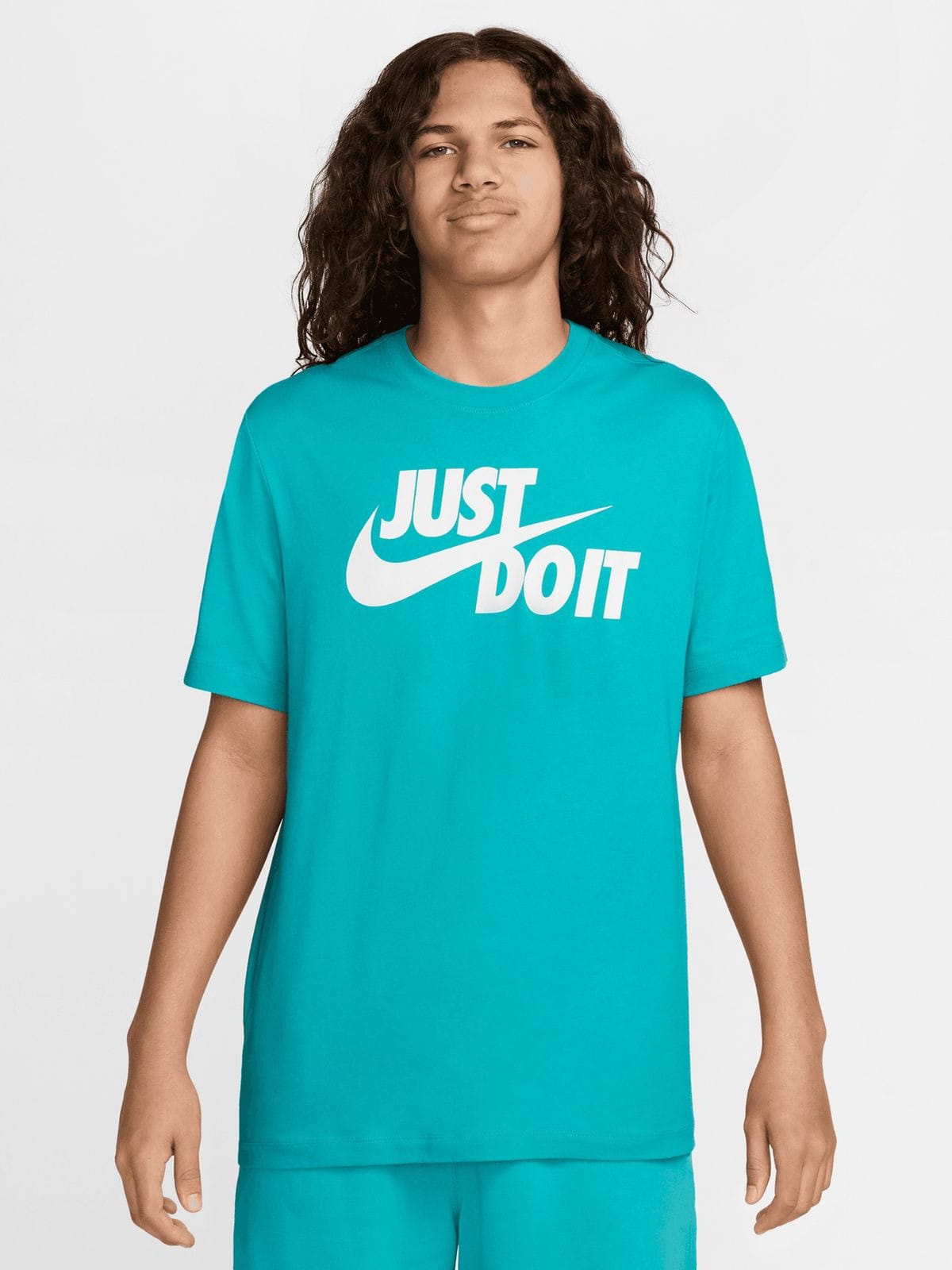 Акція на Футболка бавовняна чоловіча Nike M Nsw Tee Just Do It Swoosh AR5006-345 L Бірюзова від Rozetka