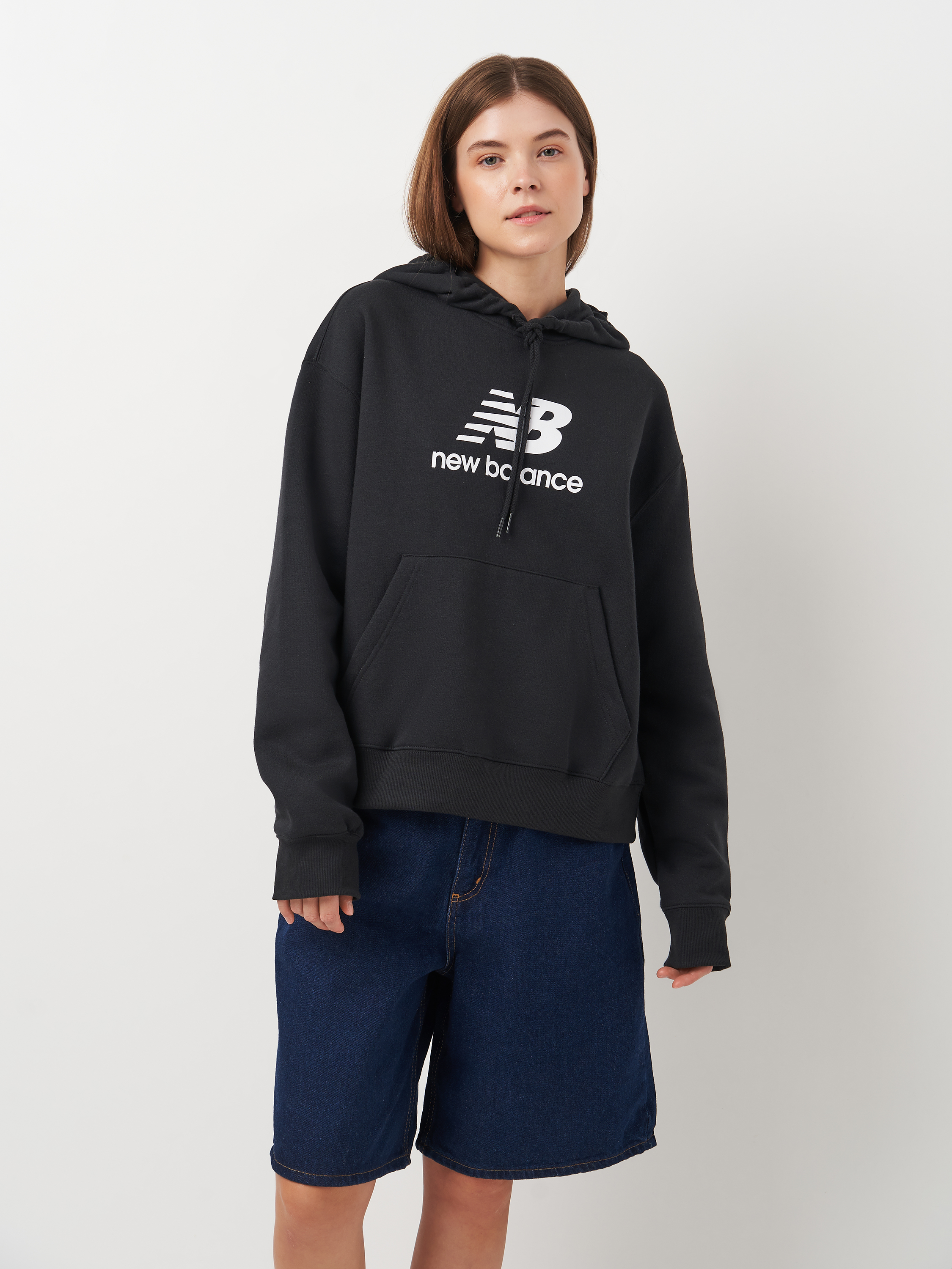 Акція на Худі жіноче New Balance Essentials Fleece WT41506BK XL Чорне від Rozetka