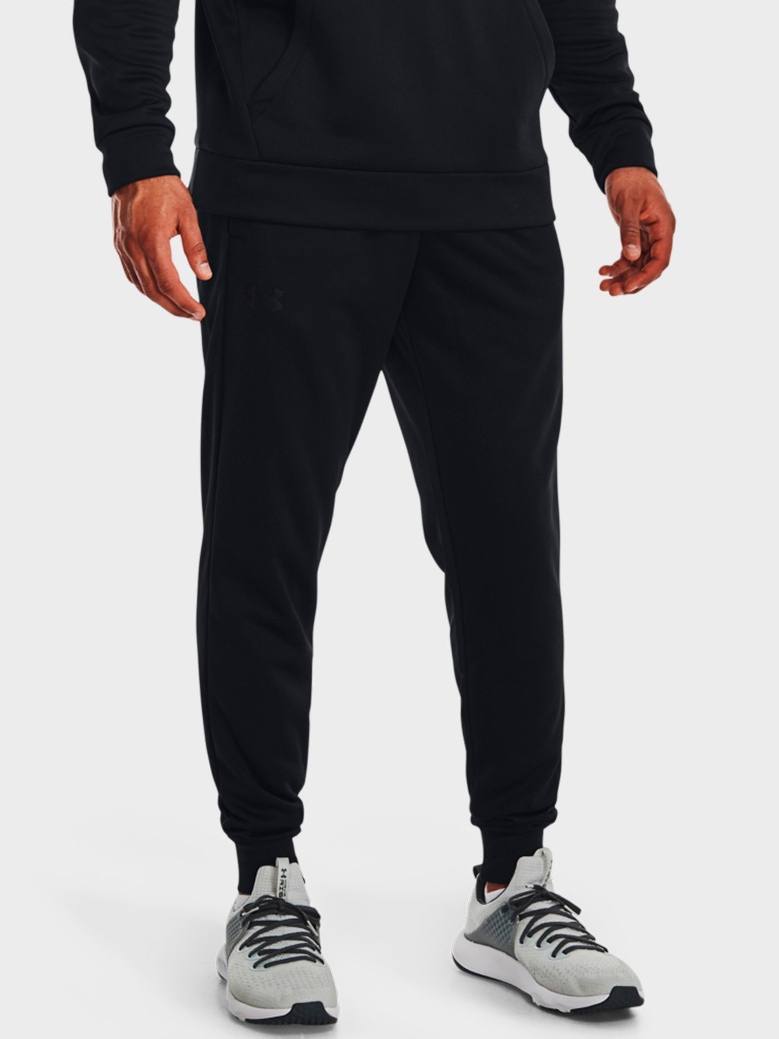 Акція на Спортивні штани утеплені чоловічі Under Armour Ua Armour Fleece Joggers 1373362-001 S від Rozetka