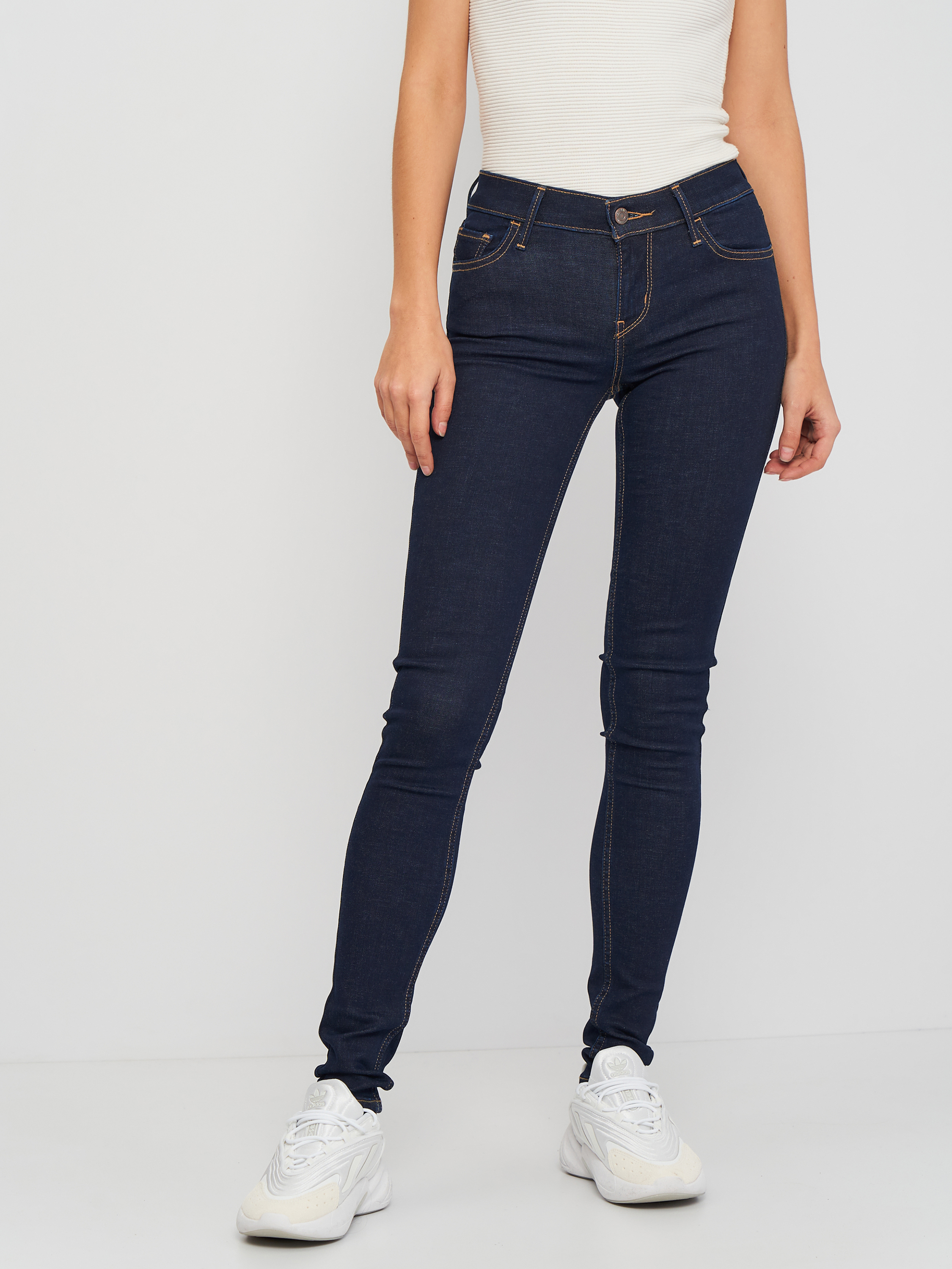 Акція на Джинси Skinny жіночі Levi's 710 Super Skinny 17780-0014 W23L30 Сині від Rozetka